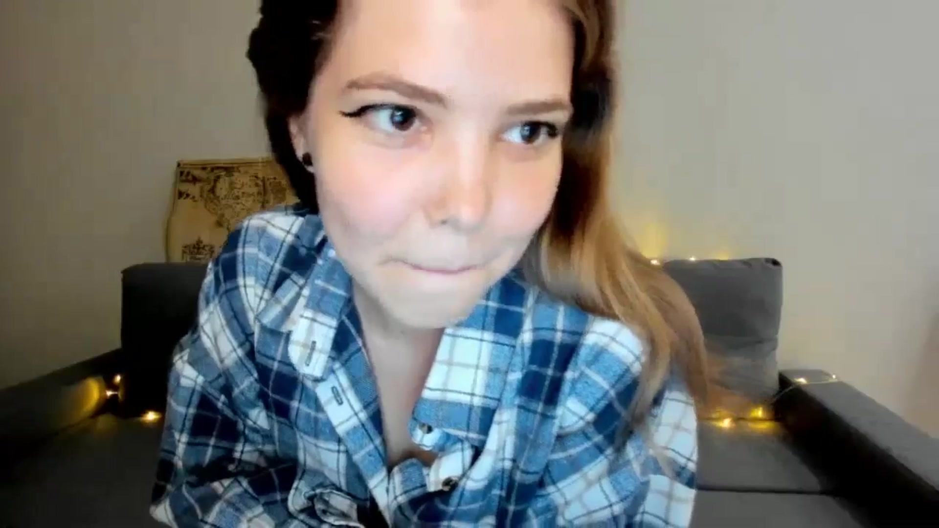 Gallery image thumbnail from EffyShy's myfreecams stream on, 06/23/2024, 17:21 image 11 of 20