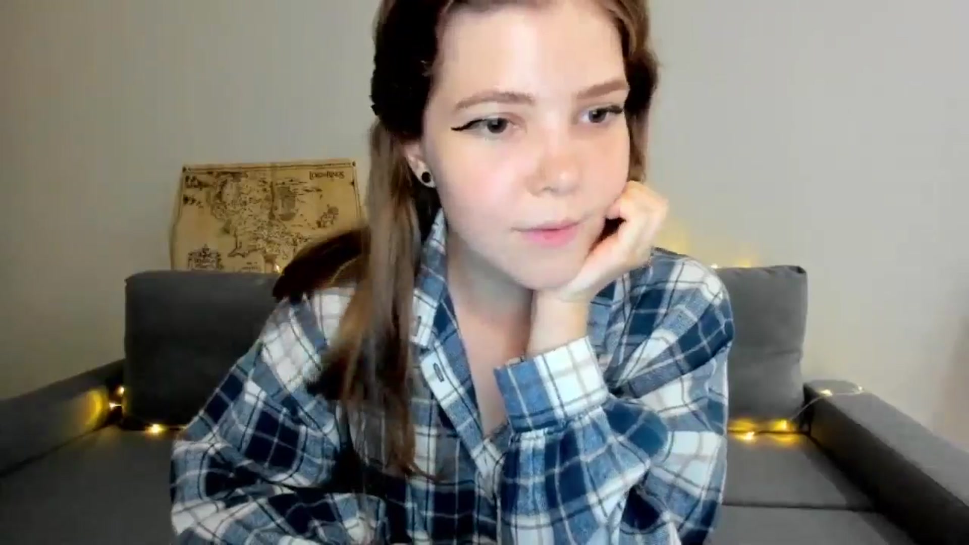 Gallery image thumbnail from EffyShy's myfreecams stream on, 06/23/2024, 17:21 image 4 of 20