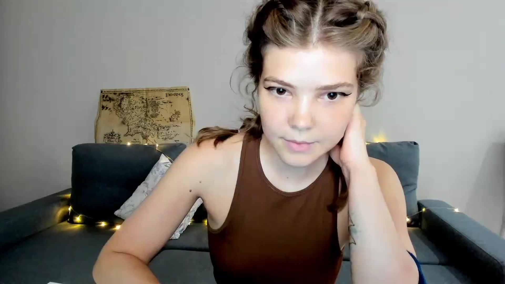 Gallery image thumbnail from EffyShy's myfreecams stream on, 06/29/2024, 17:57 image 4 of 20