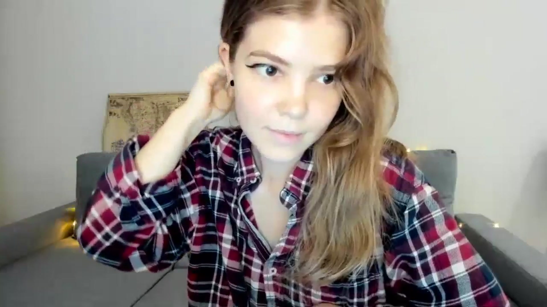 Gallery image thumbnail from EffyShy's myfreecams stream on, 06/30/2024, 15:39 image 20 of 20