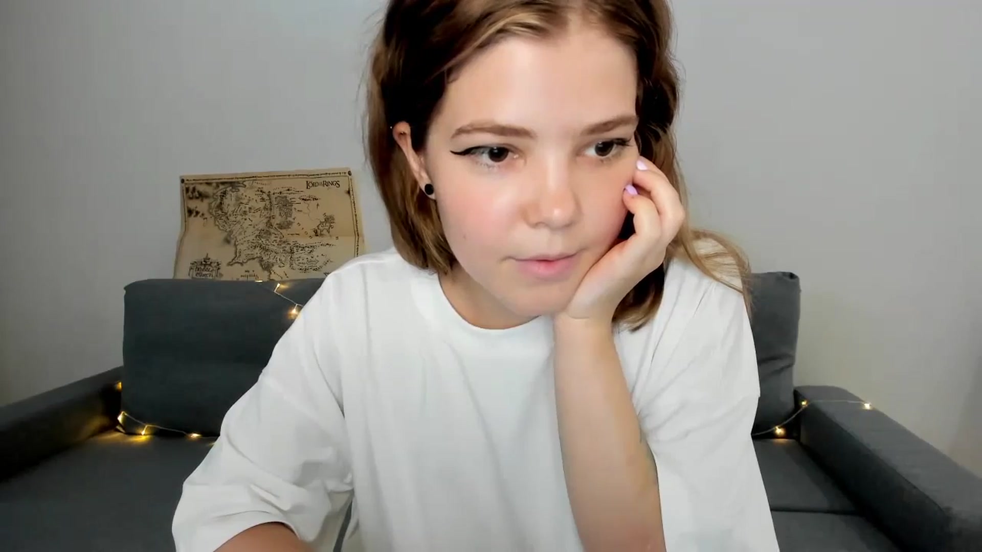 Gallery image thumbnail from EffyShy's myfreecams stream on, 07/09/2024, 14:13 image 3 of 20