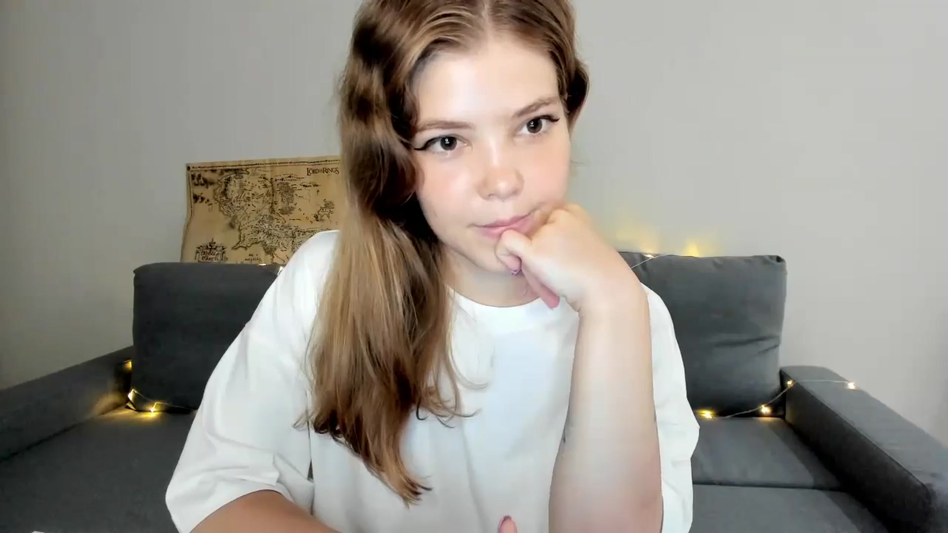 Gallery image thumbnail from EffyShy's myfreecams stream on, 07/09/2024, 18:01 image 8 of 20