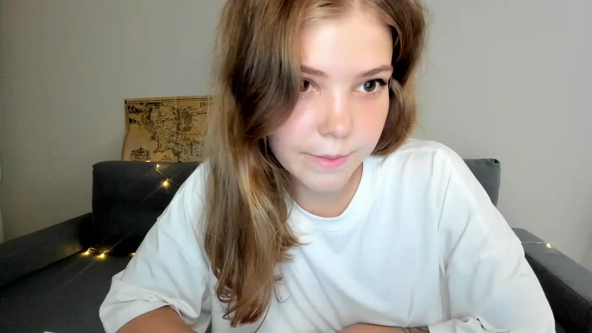 Gallery image thumbnail from EffyShy's myfreecams stream on, 07/18/2024, 18:24 image 1 of 20