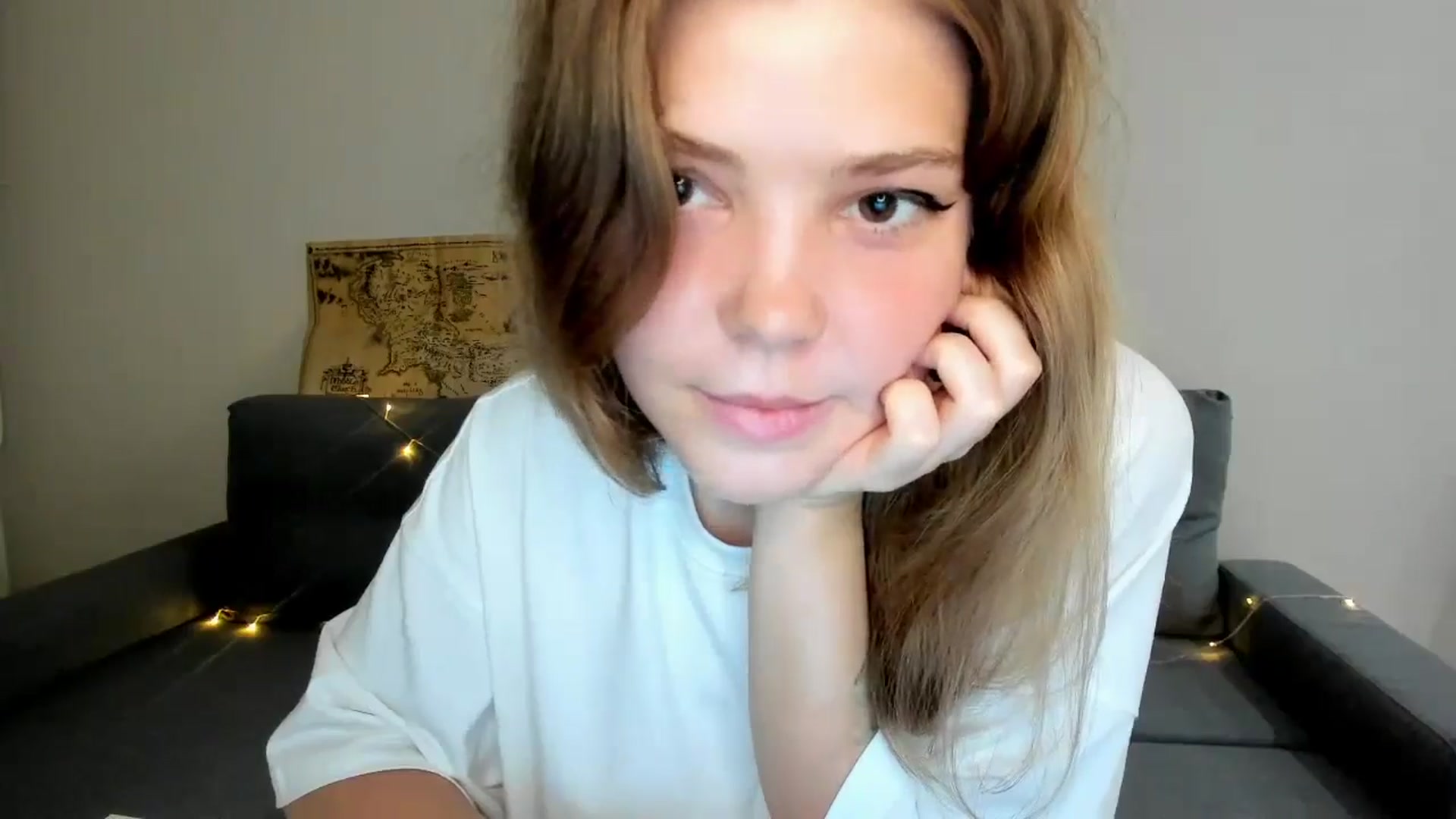 Gallery image thumbnail from EffyShy's myfreecams stream on, 07/18/2024, 18:24 image 7 of 20
