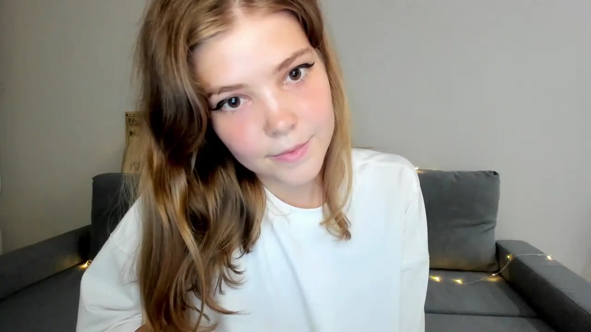 Gallery image thumbnail from EffyShy's myfreecams stream on, 07/18/2024, 18:44 image 6 of 20