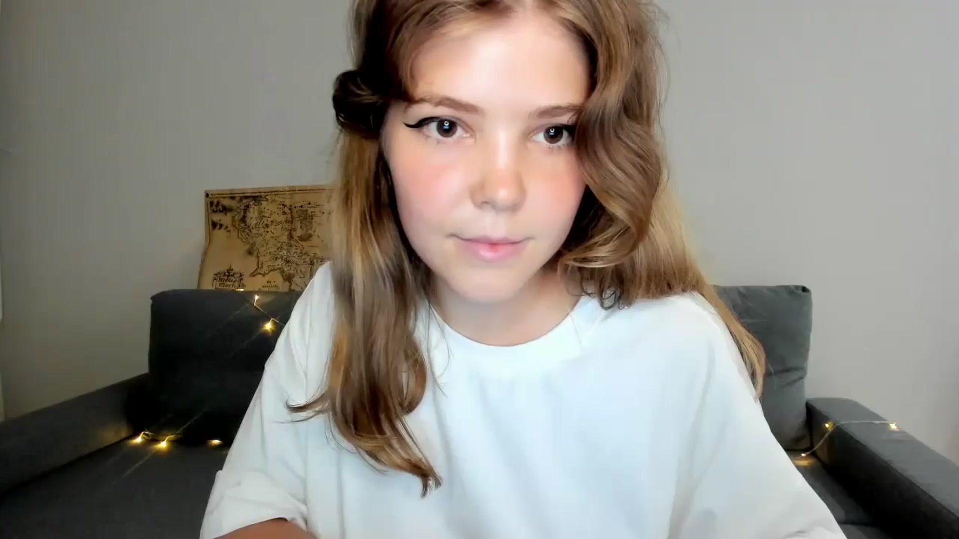 Gallery image thumbnail from EffyShy's myfreecams stream on, 07/18/2024, 20:51 image 2 of 20