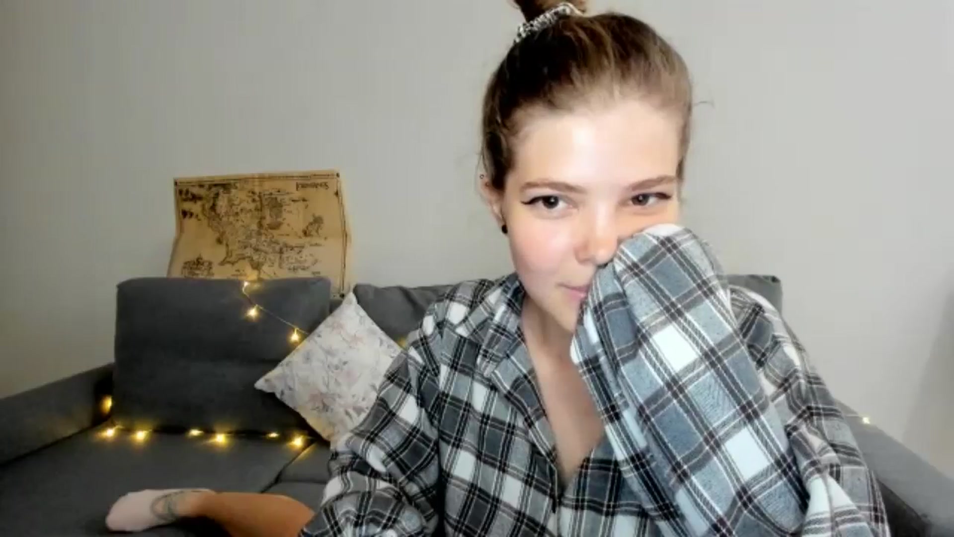 Gallery image thumbnail from EffyShy's myfreecams stream on, 07/21/2024, 18:40 image 2 of 20