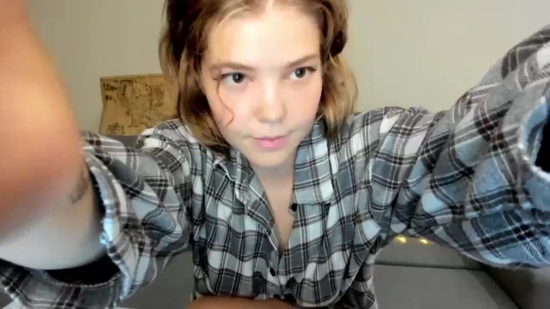 Gallery image thumbnail from EffyShy's myfreecams stream on, 07/21/2024, 19:50 image 16 of 20