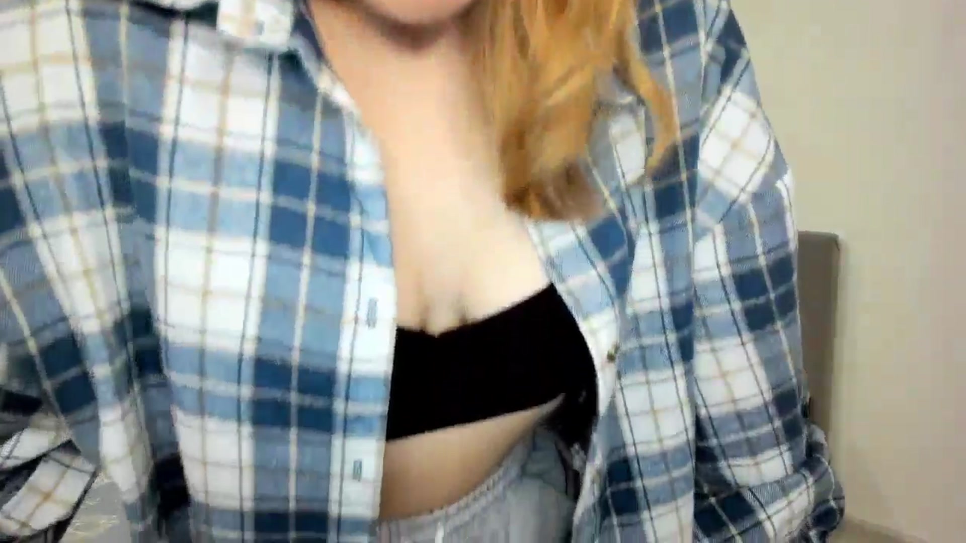 Gallery image thumbnail from EffyShy's myfreecams stream on, 08/15/2024, 18:38 image 19 of 20