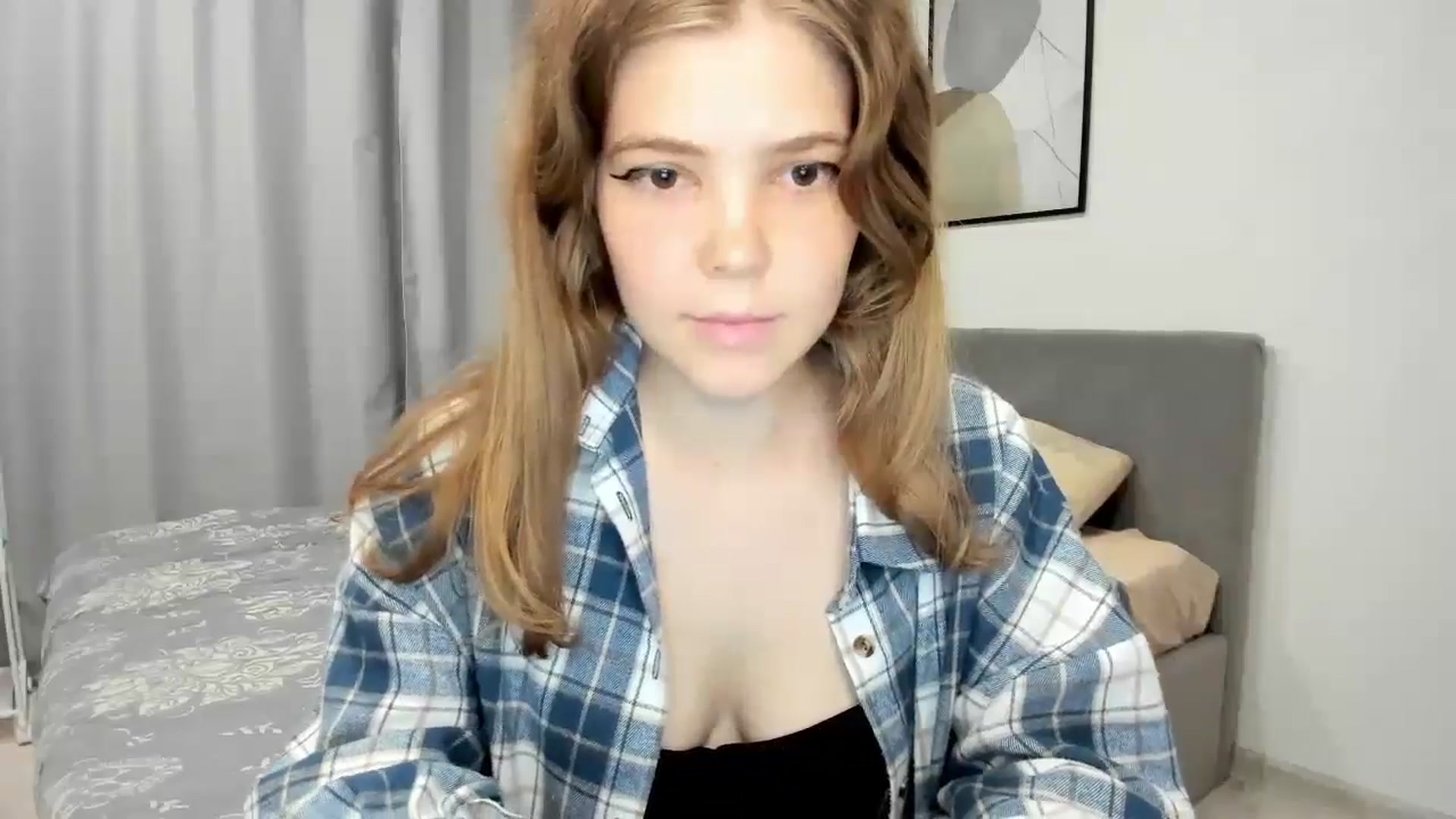 Gallery image thumbnail from EffyShy's myfreecams stream on, 08/15/2024, 18:38 image 15 of 20