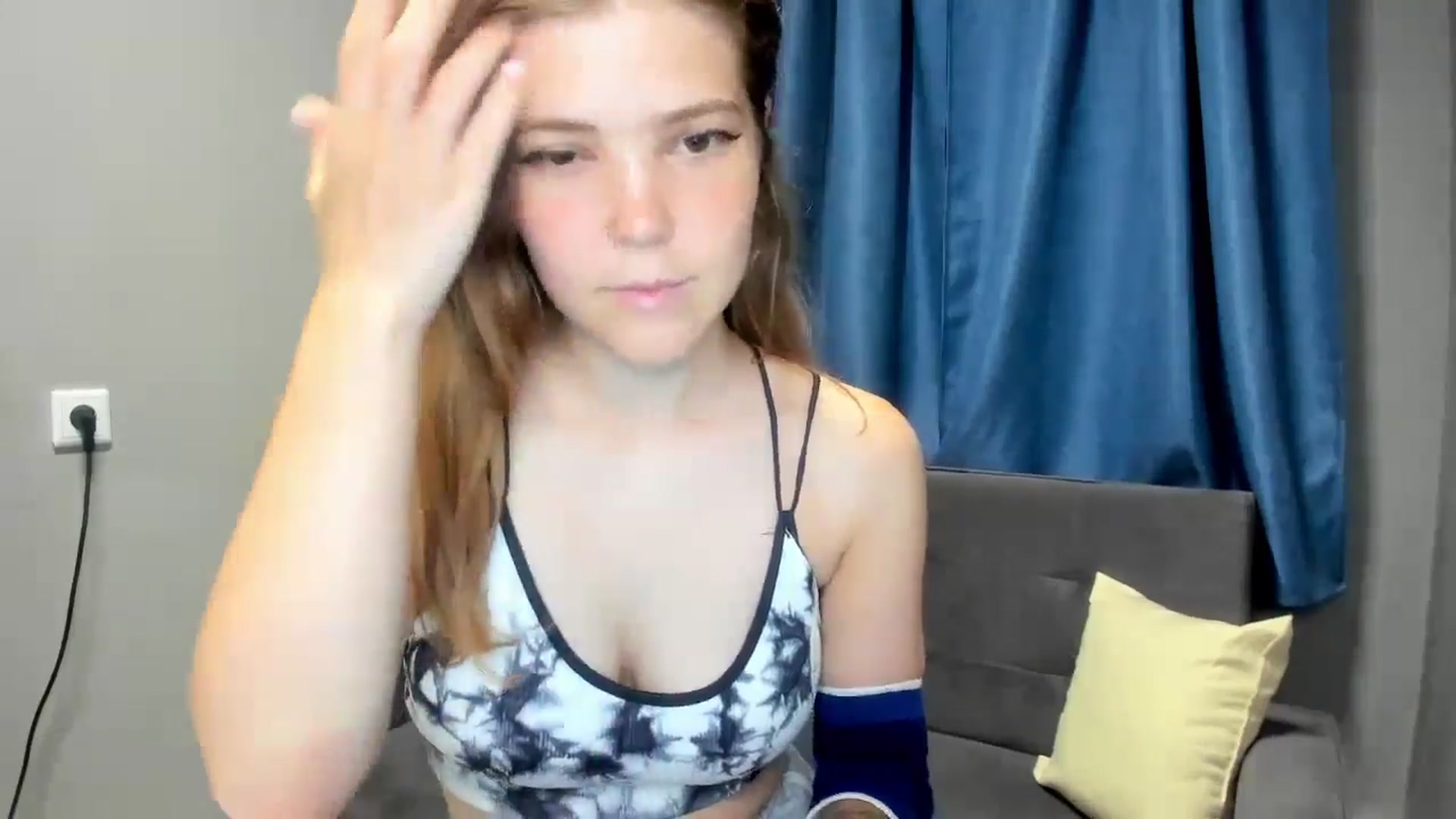 Gallery image thumbnail from EffyShy's myfreecams stream on, 09/07/2024, 22:44 image 8 of 20