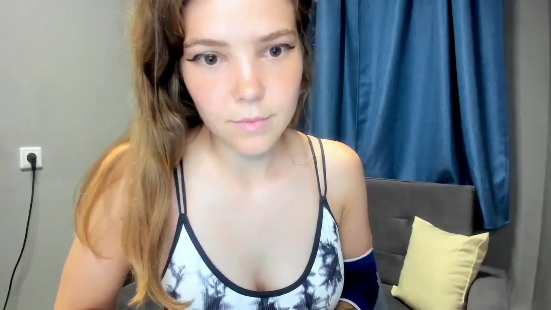 Gallery image thumbnail from EffyShy's myfreecams stream on, 09/08/2024, 24:15 image 12 of 20