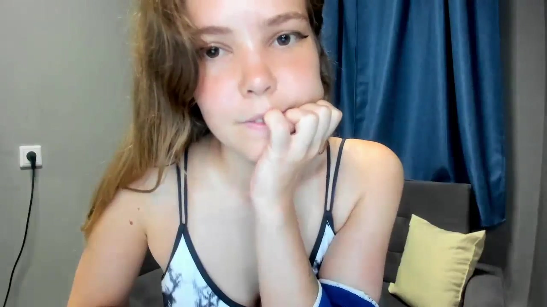 Gallery image thumbnail from EffyShy's myfreecams stream on, 09/08/2024, 24:15 image 7 of 20