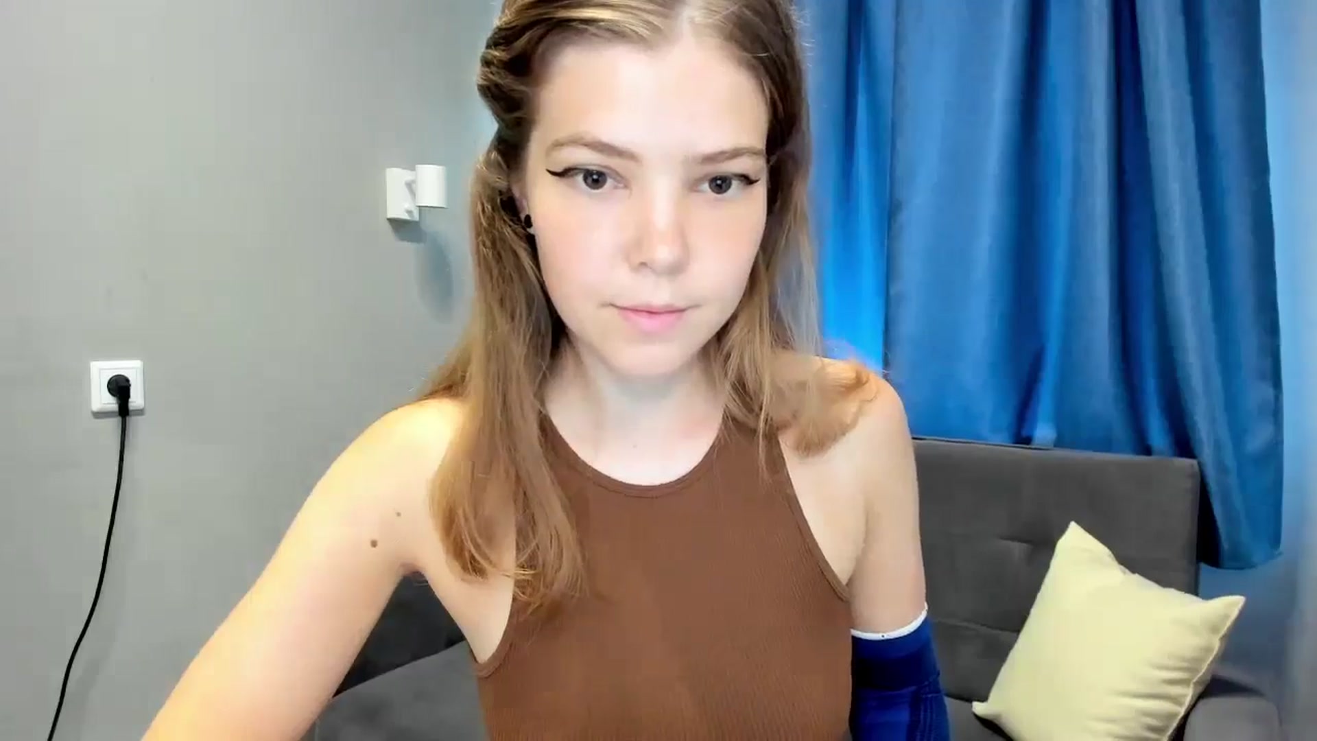 Gallery image thumbnail from EffyShy's myfreecams stream on, 09/09/2024, 14:24 image 4 of 20