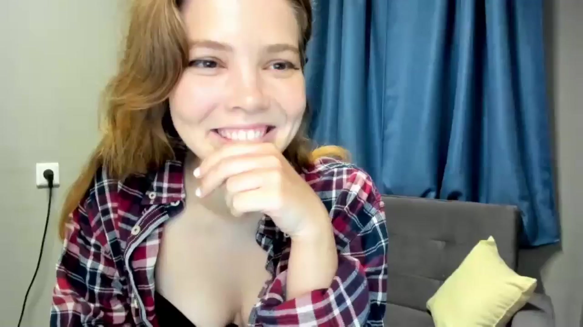 Gallery image thumbnail from EffyShy's myfreecams stream on, 09/13/2024, 18:04 image 3 of 20