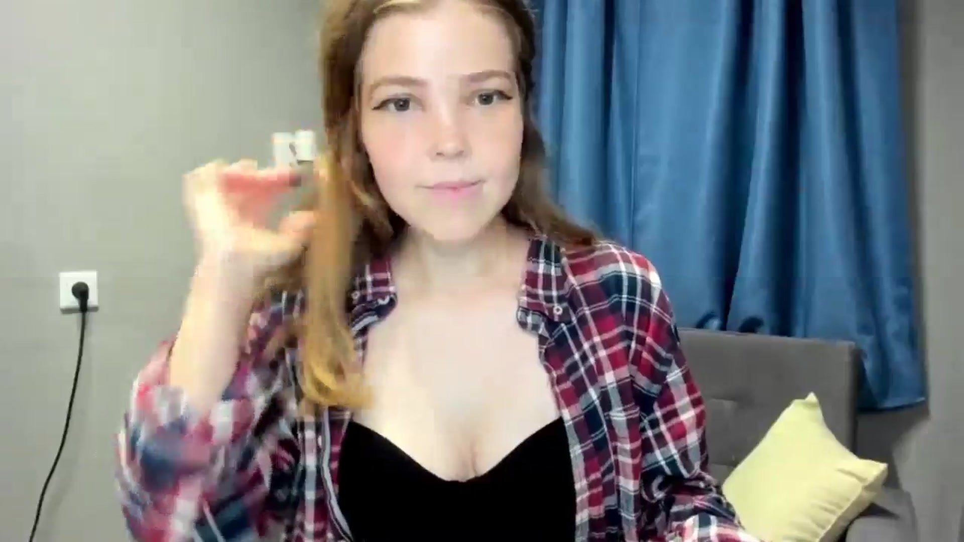 Gallery image thumbnail from EffyShy's myfreecams stream on, 09/13/2024, 18:04 image 8 of 20