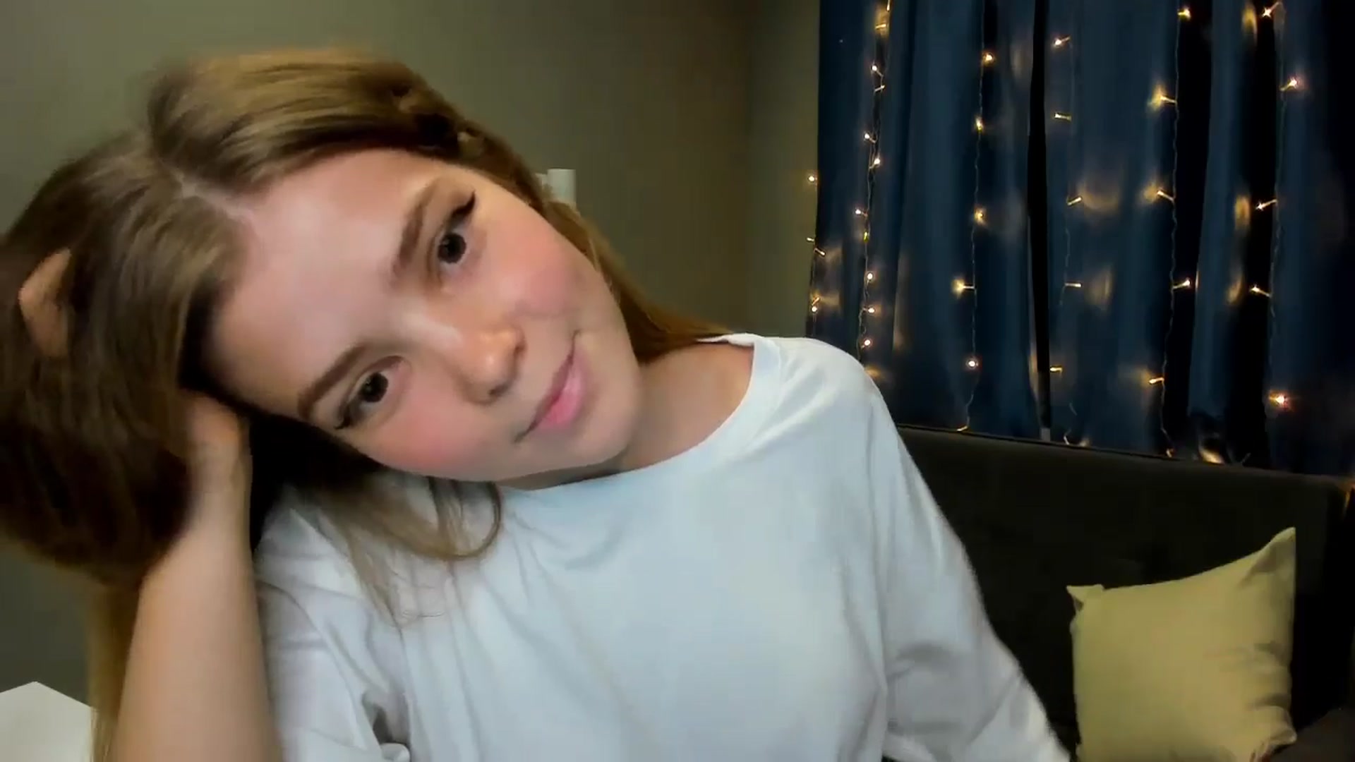 Gallery image thumbnail from EffyShy's myfreecams stream on, 10/07/2024, 20:38 image 10 of 20