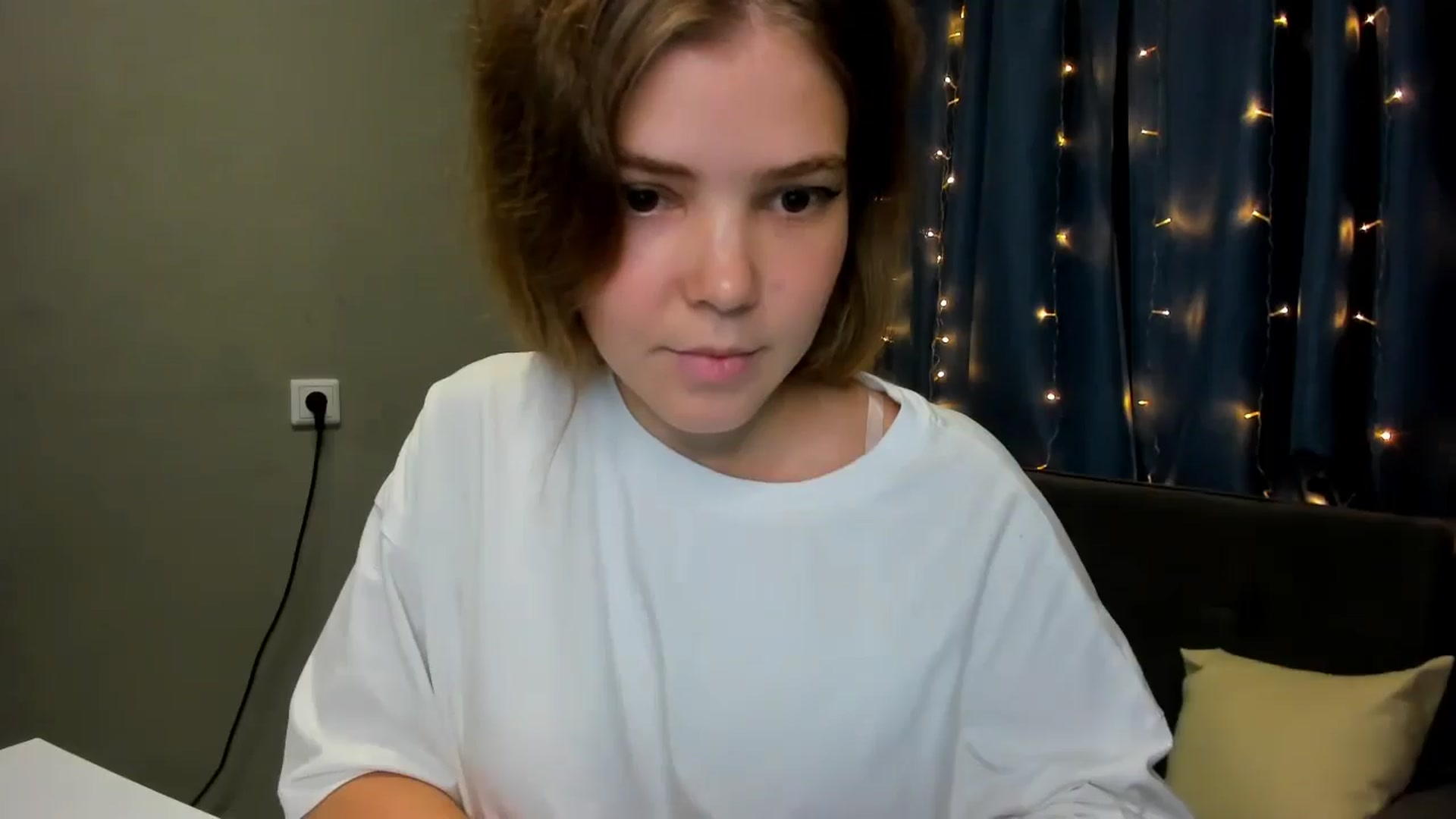 Gallery image thumbnail from EffyShy's myfreecams stream on, 10/07/2024, 22:11 image 3 of 20