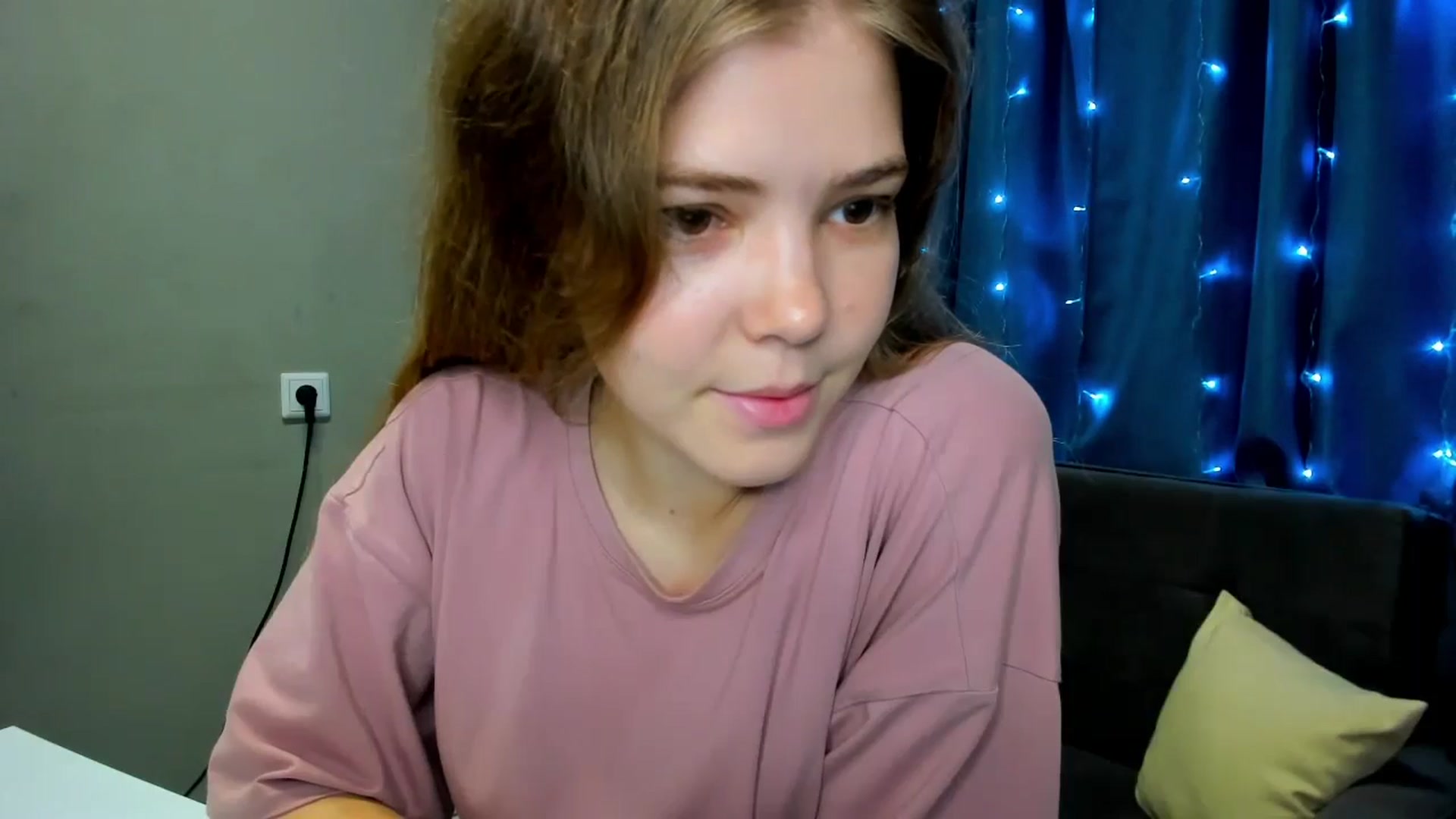 Gallery image thumbnail from EffyShy's myfreecams stream on, 10/09/2024, 11:04 image 18 of 20