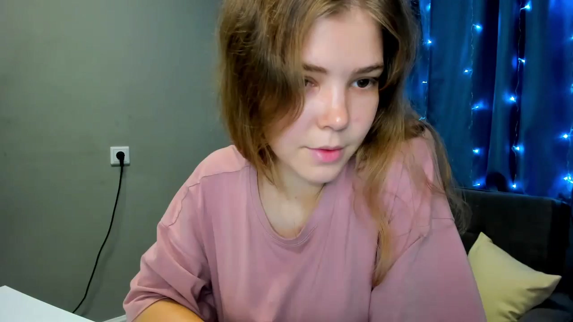 Gallery image thumbnail from EffyShy's myfreecams stream on, 10/09/2024, 11:31 image 1 of 20