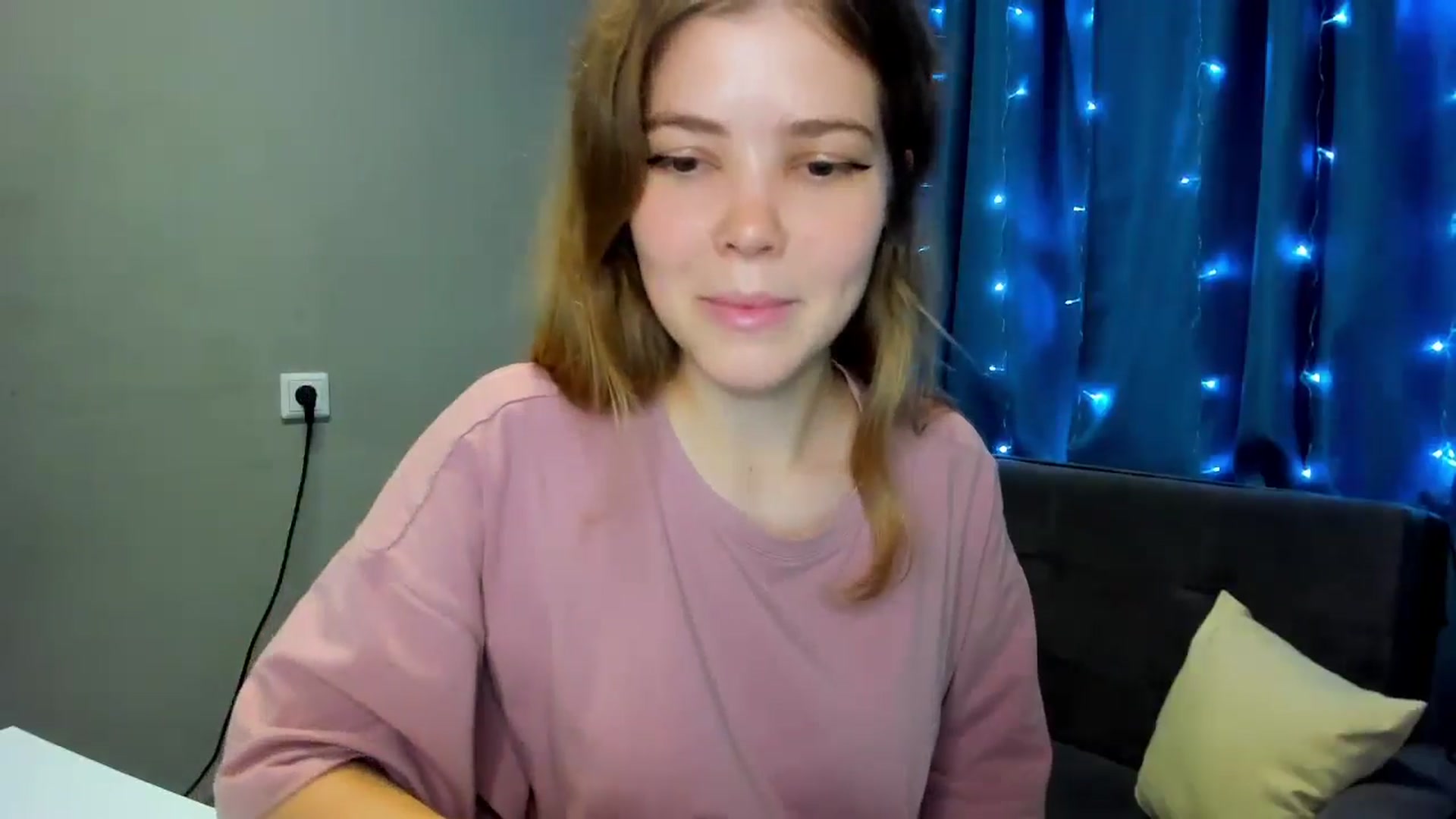 Gallery image thumbnail from EffyShy's myfreecams stream on, 10/09/2024, 11:31 image 4 of 20