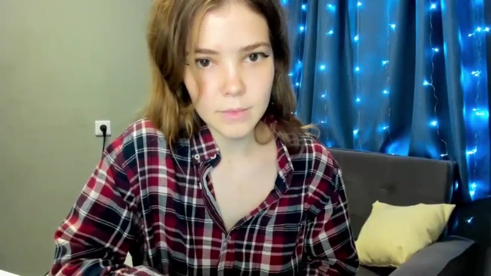 Gallery image thumbnail from EffyShy's myfreecams stream on, 10/22/2024, 19:51 image 3 of 20