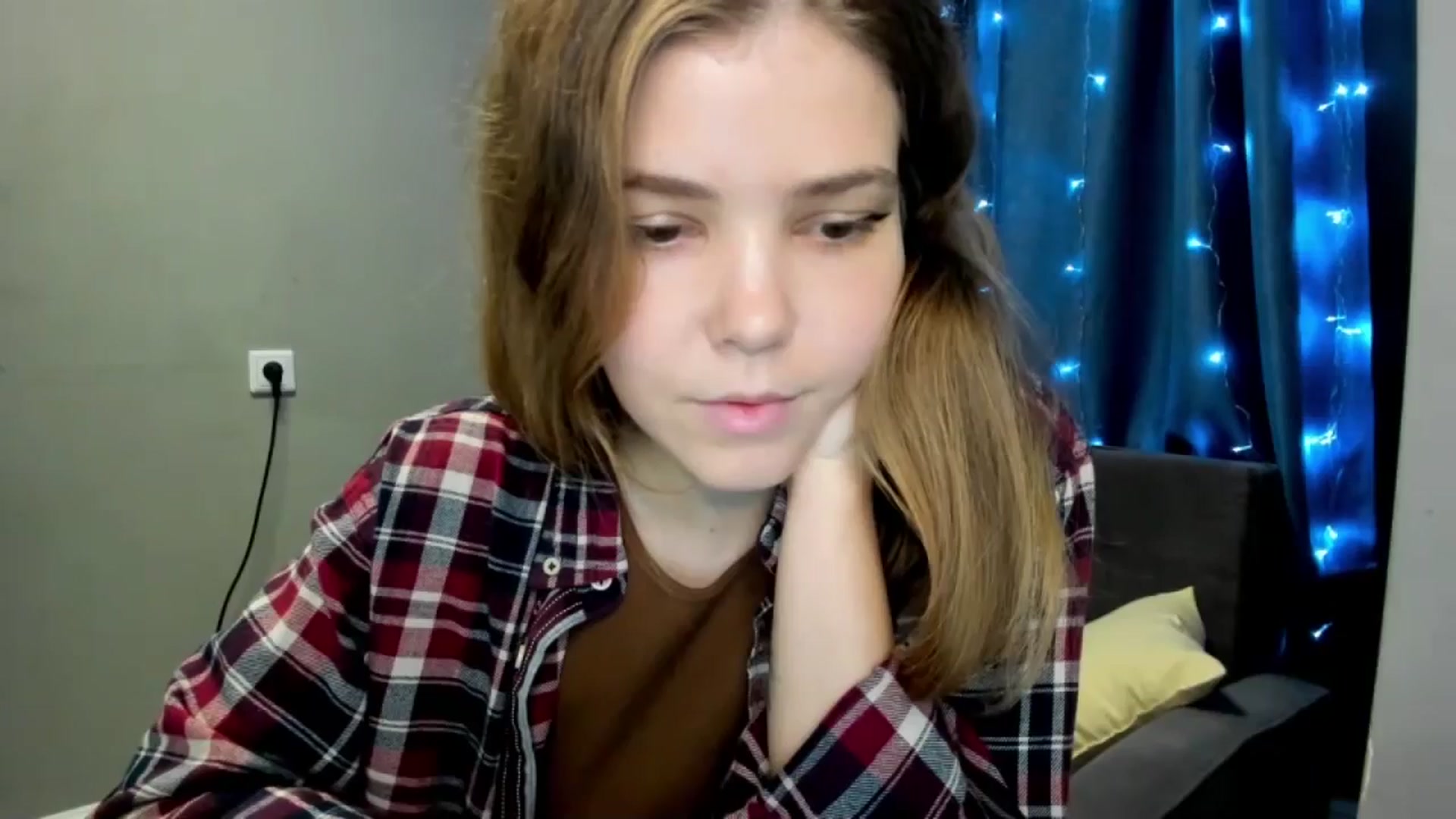 Gallery image thumbnail from EffyShy's myfreecams stream on, 10/26/2024, 15:31 image 17 of 20