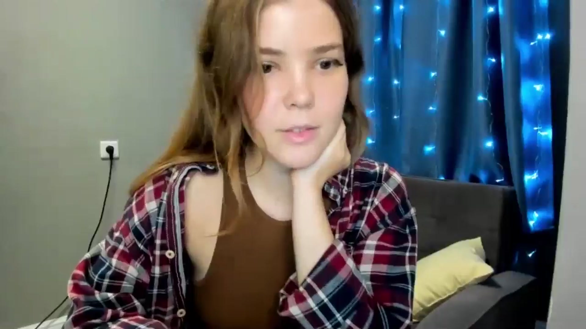 Gallery image thumbnail from EffyShy's myfreecams stream on, 10/26/2024, 19:28 image 7 of 20