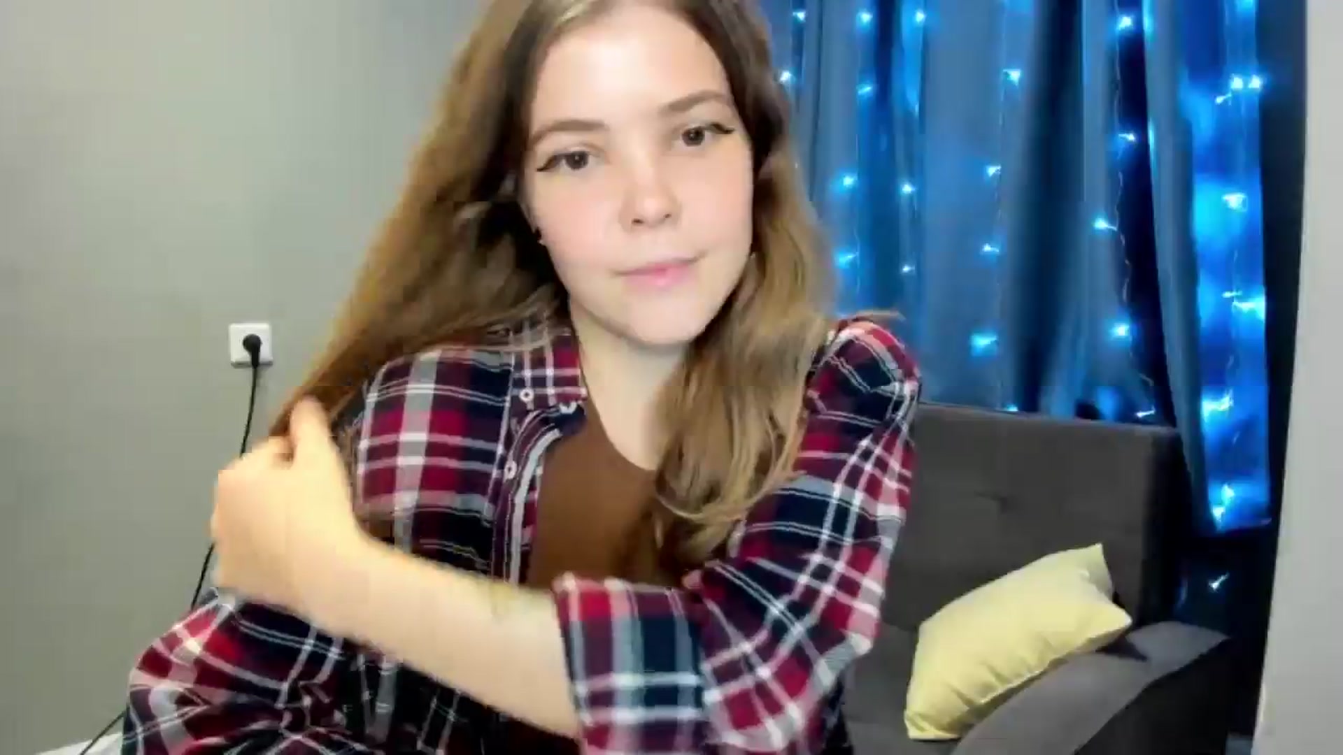 Gallery image thumbnail from EffyShy's myfreecams stream on, 10/26/2024, 19:28 image 12 of 20