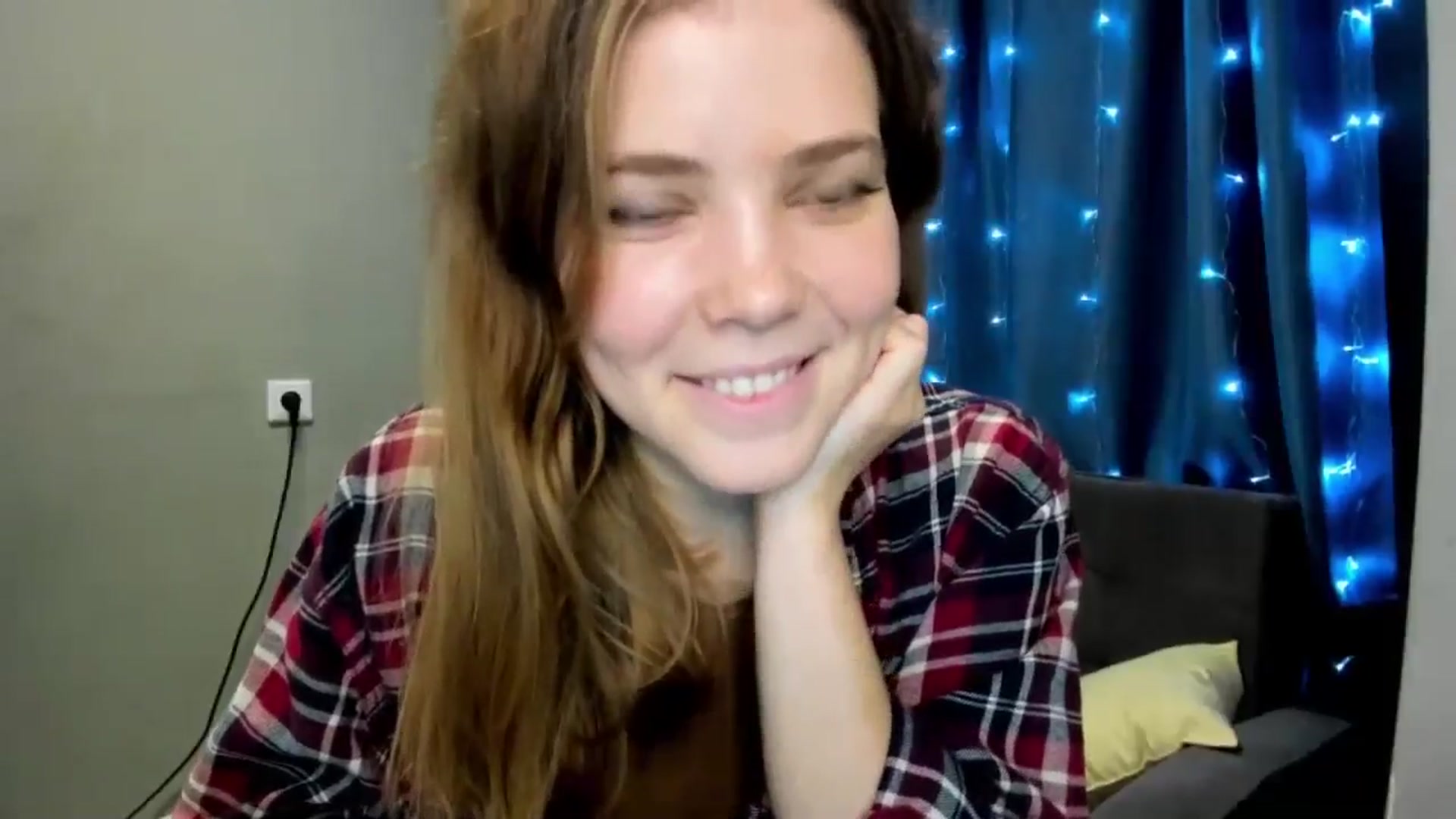 Gallery image thumbnail from EffyShy's myfreecams stream on, 10/26/2024, 21:11 image 3 of 20
