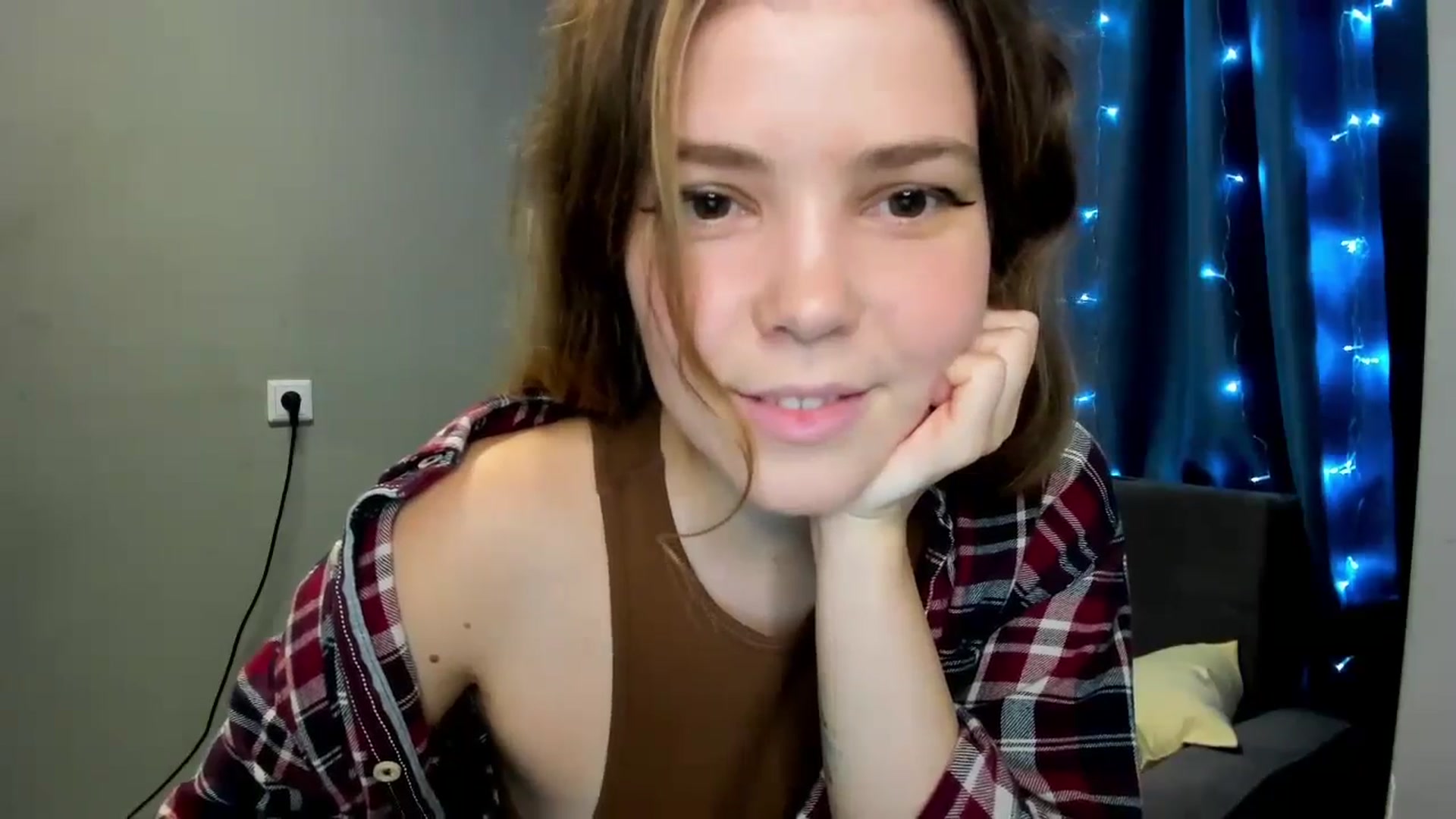 Gallery image thumbnail from EffyShy's myfreecams stream on, 10/26/2024, 21:11 image 5 of 20