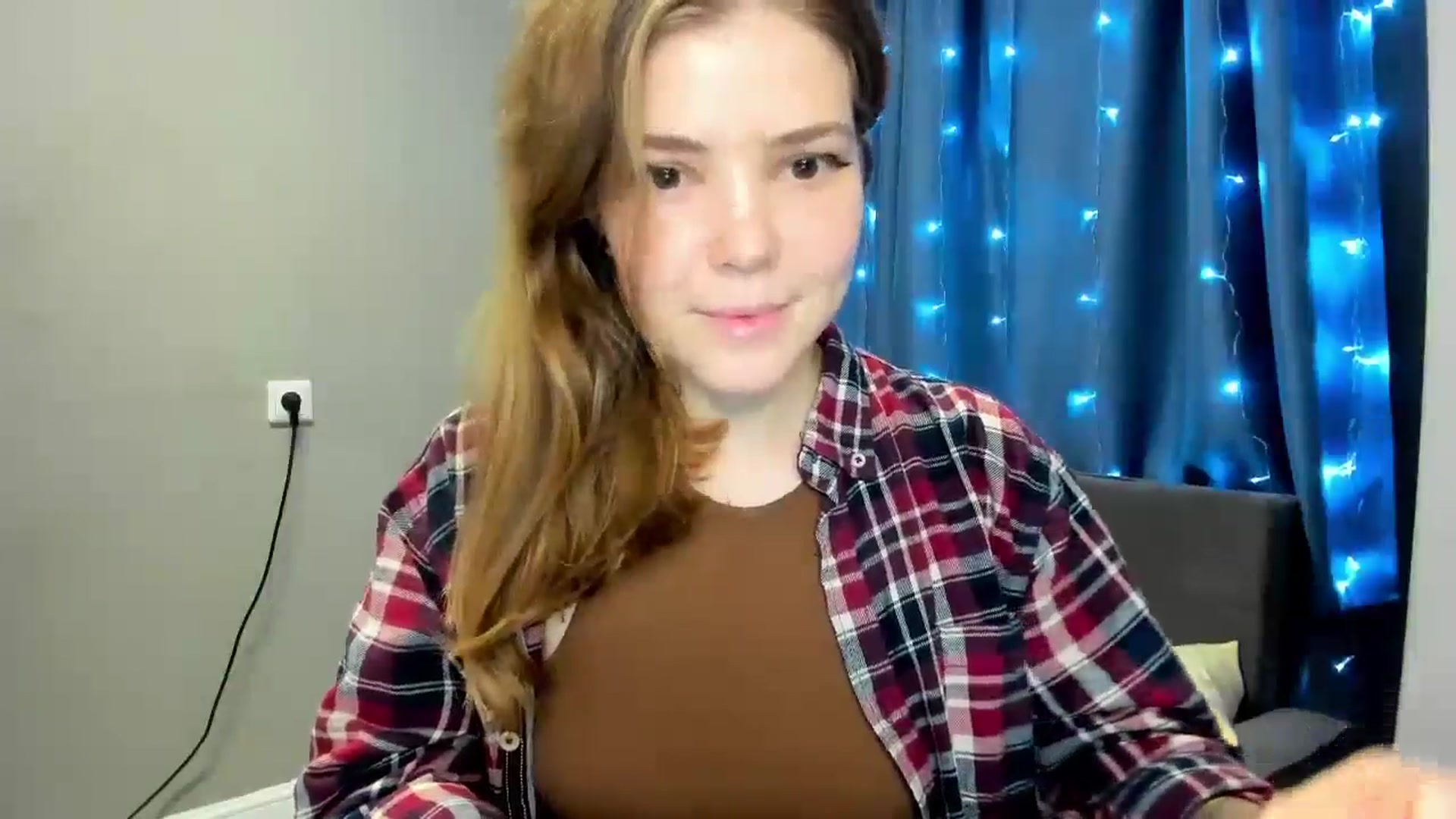 Gallery image thumbnail from EffyShy's myfreecams stream on, 10/26/2024, 21:11 image 13 of 20