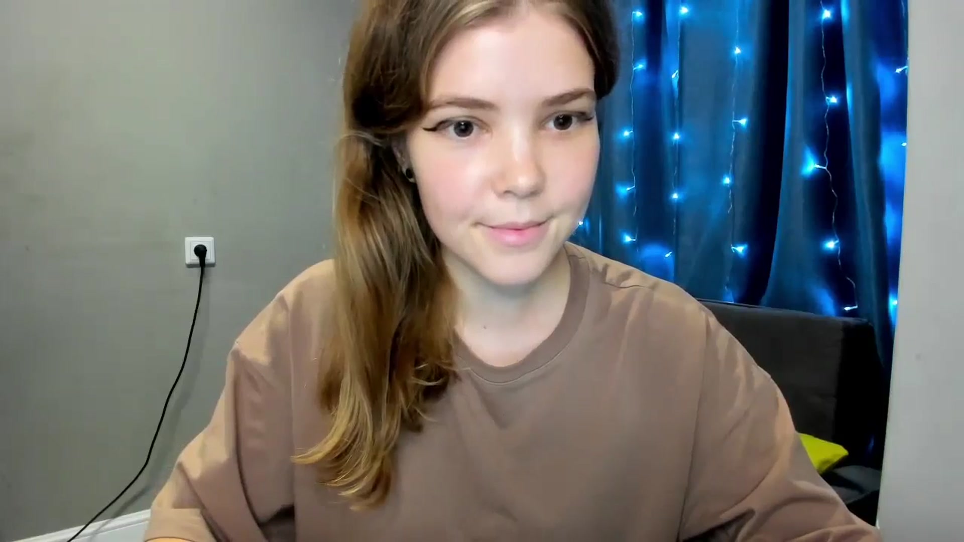 Gallery image thumbnail from EffyShy's myfreecams stream on, 10/30/2024, 21:04 image 5 of 20