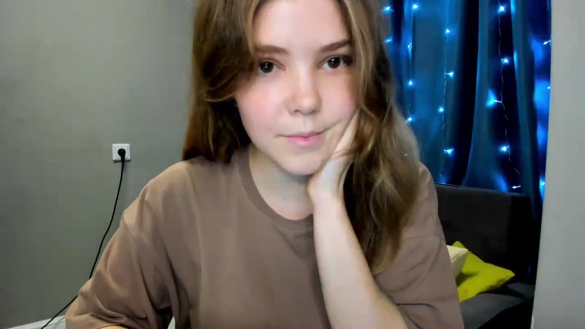 Gallery image thumbnail from EffyShy's myfreecams stream on, 10/30/2024, 21:04 image 8 of 20