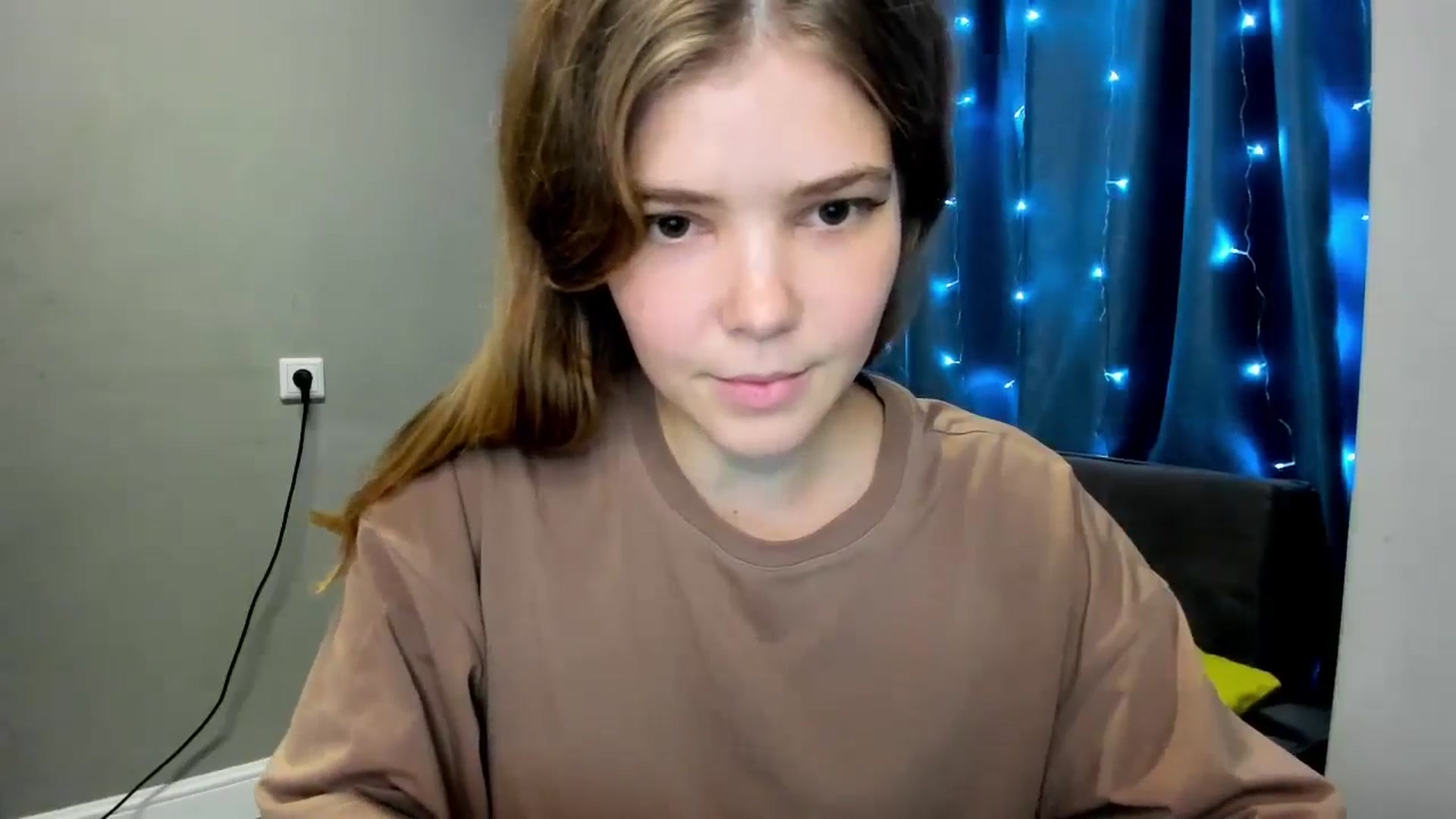 Gallery image thumbnail from EffyShy's myfreecams stream on, 10/30/2024, 21:04 image 6 of 20