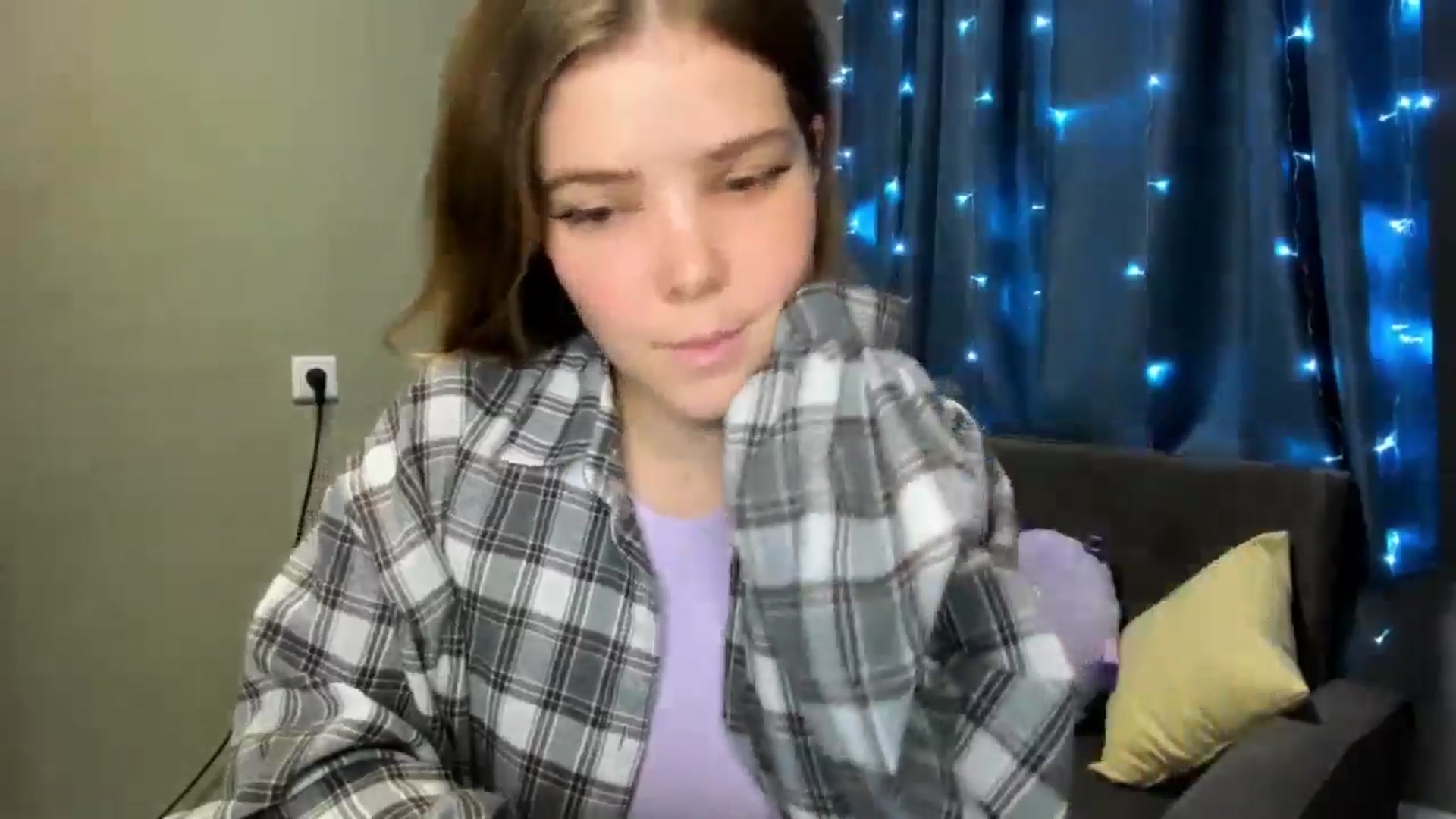 Gallery image thumbnail from EffyShy's myfreecams stream on, 11/11/2024, 20:43 image 6 of 20