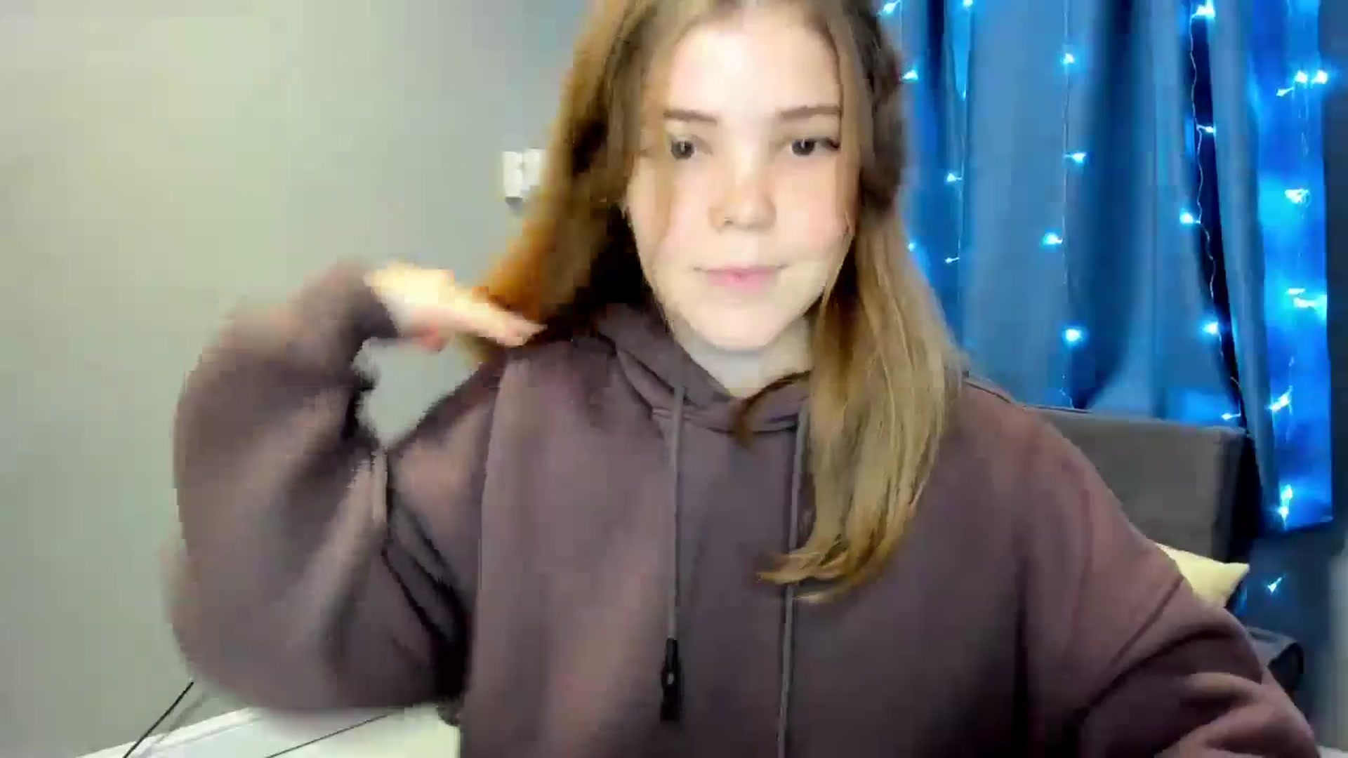 Gallery image thumbnail from EffyShy's myfreecams stream on, 11/13/2024, 18:52 image 16 of 20