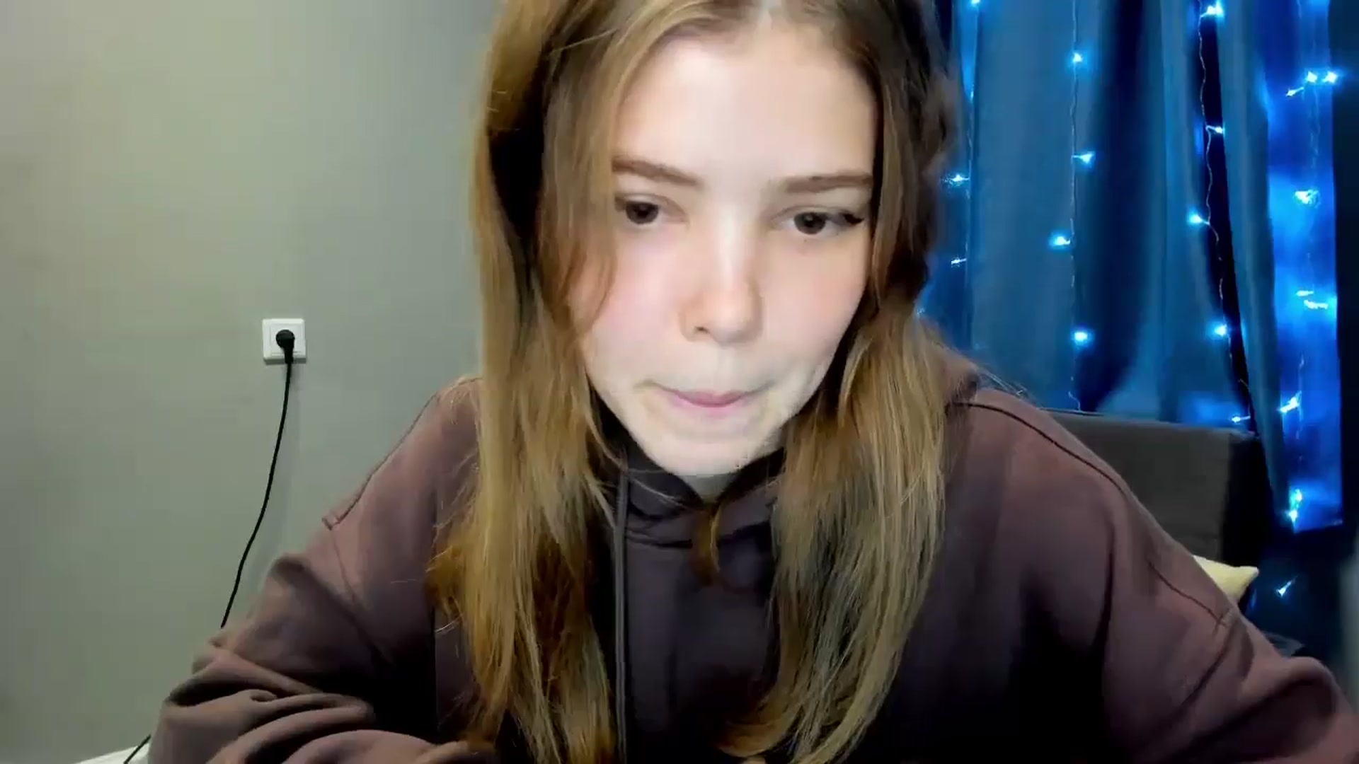 Gallery image thumbnail from EffyShy's myfreecams stream on, 11/13/2024, 18:52 image 15 of 20