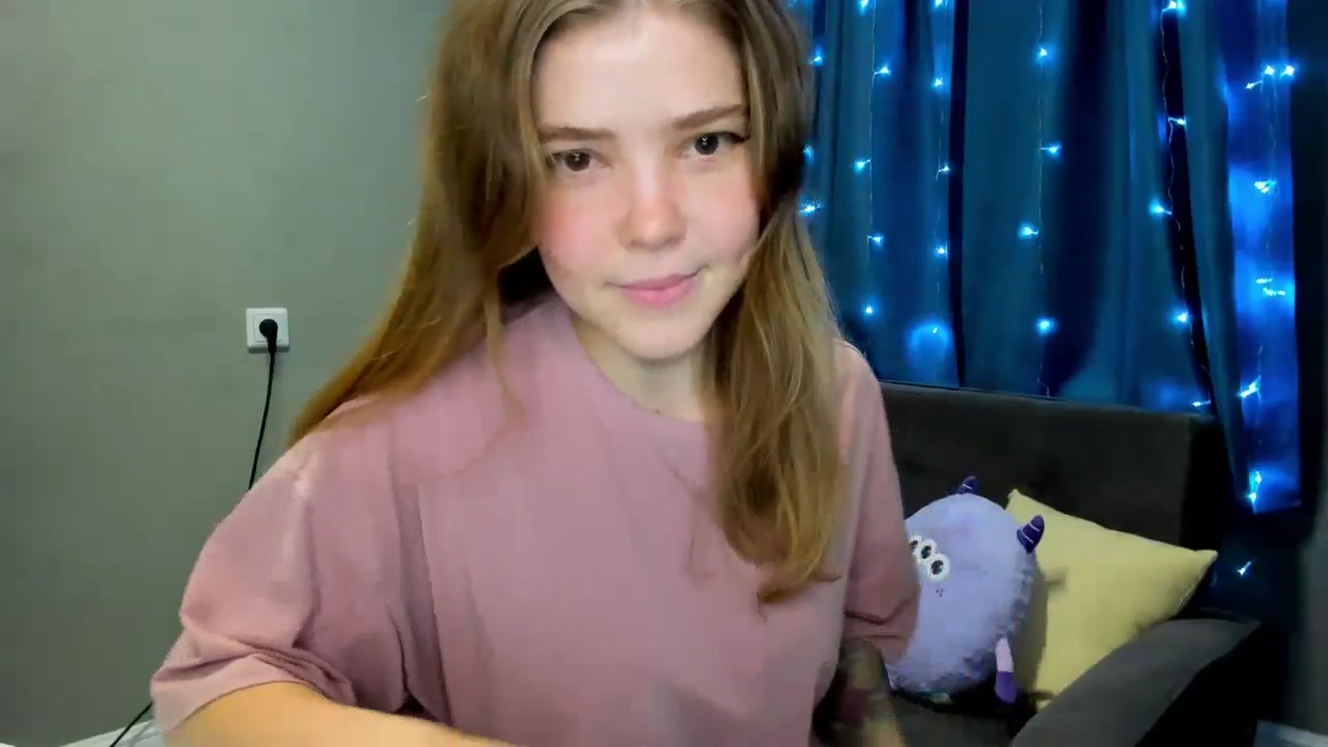 Gallery image thumbnail from EffyShy's myfreecams stream on, 11/14/2024, 20:48 image 3 of 20