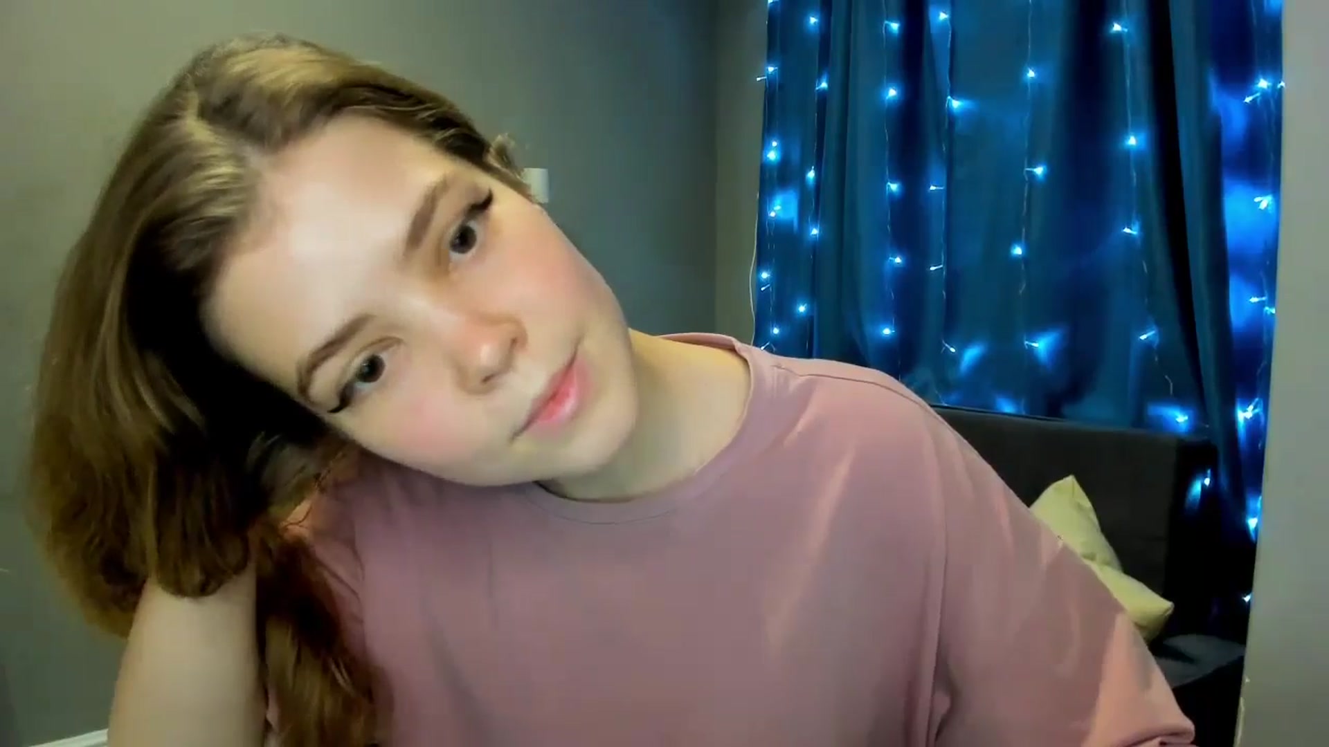 Gallery image thumbnail from EffyShy's myfreecams stream on, 11/27/2024, 18:55 image 5 of 20