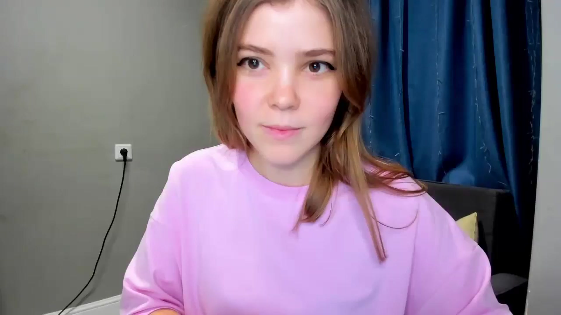 Gallery image thumbnail from EffyShy's myfreecams stream on, 12/04/2024, 21:05 image 1 of 20