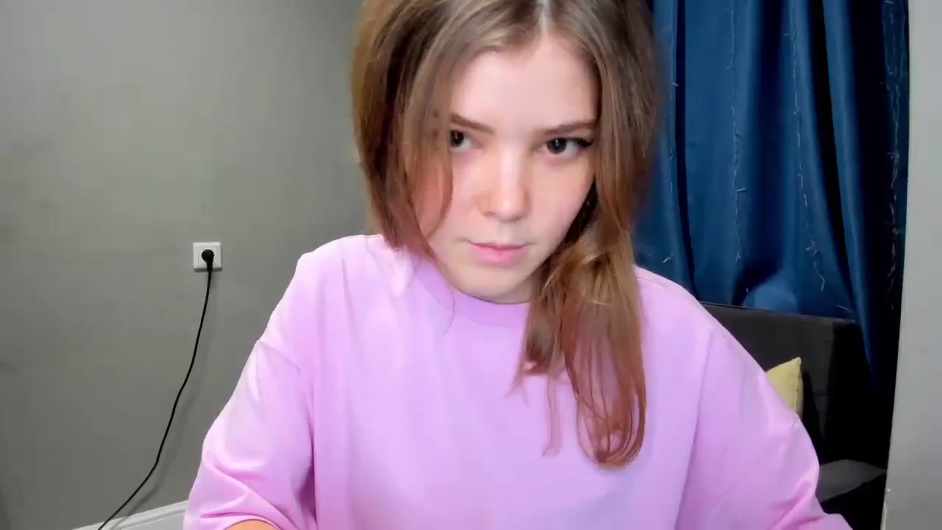 Gallery image thumbnail from EffyShy's myfreecams stream on, 12/04/2024, 21:05 image 3 of 20