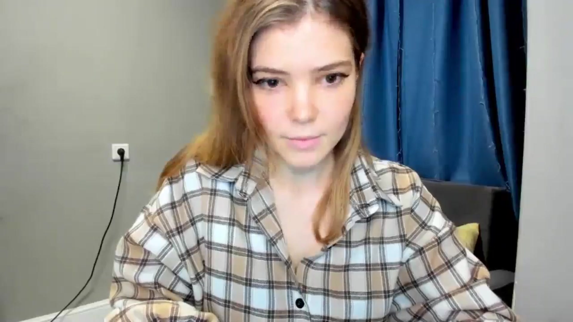 Gallery image thumbnail from EffyShy's myfreecams stream on, 12/10/2024, 14:25 image 14 of 20
