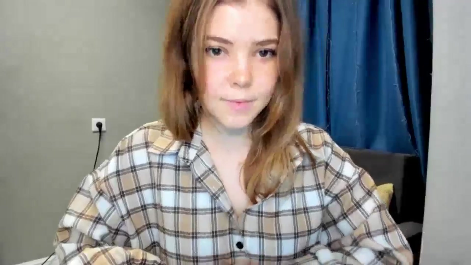 Gallery image thumbnail from EffyShy's myfreecams stream on, 12/10/2024, 14:25 image 6 of 20