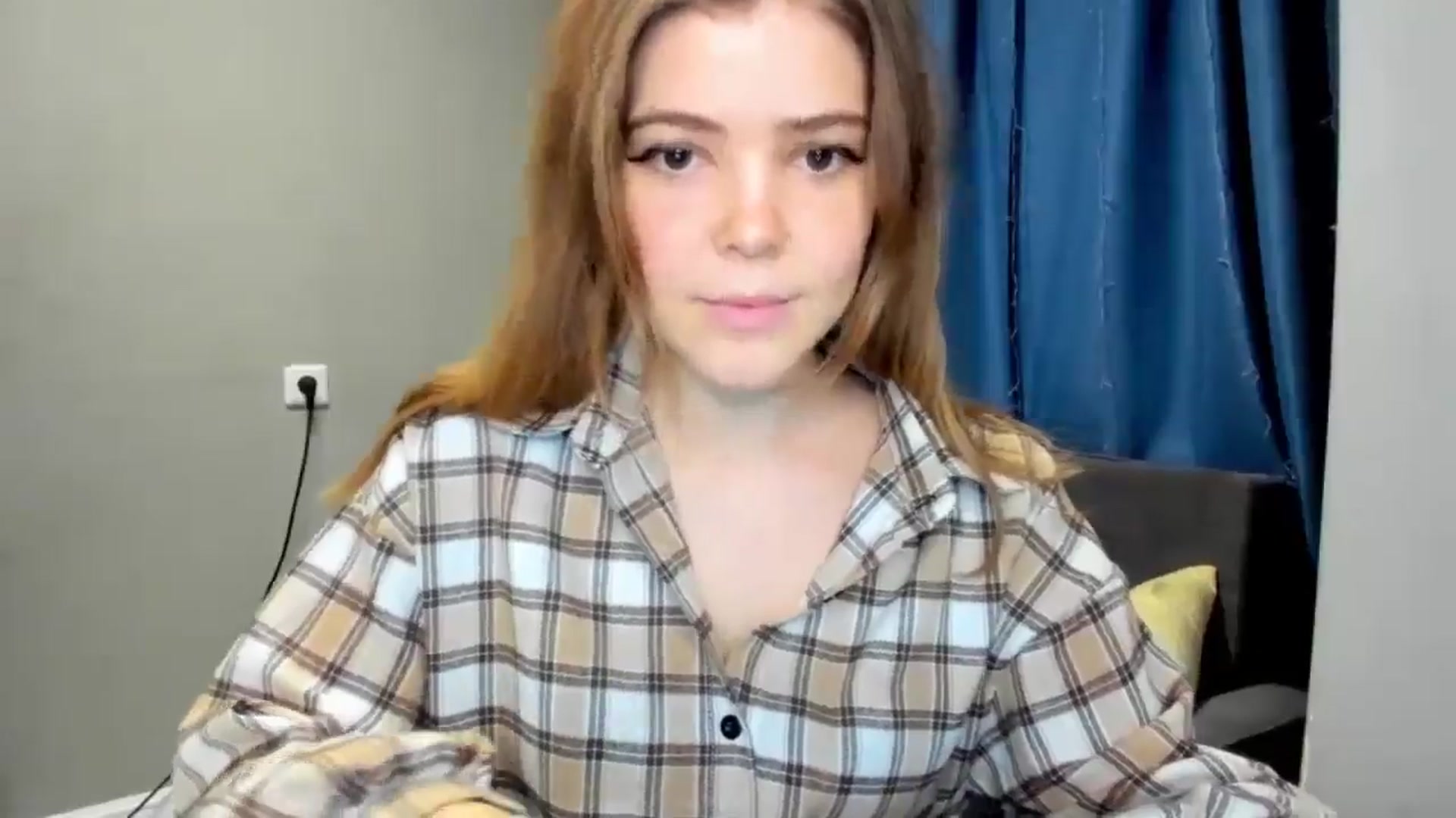 Gallery image thumbnail from EffyShy's myfreecams stream on, 12/10/2024, 14:25 image 19 of 20