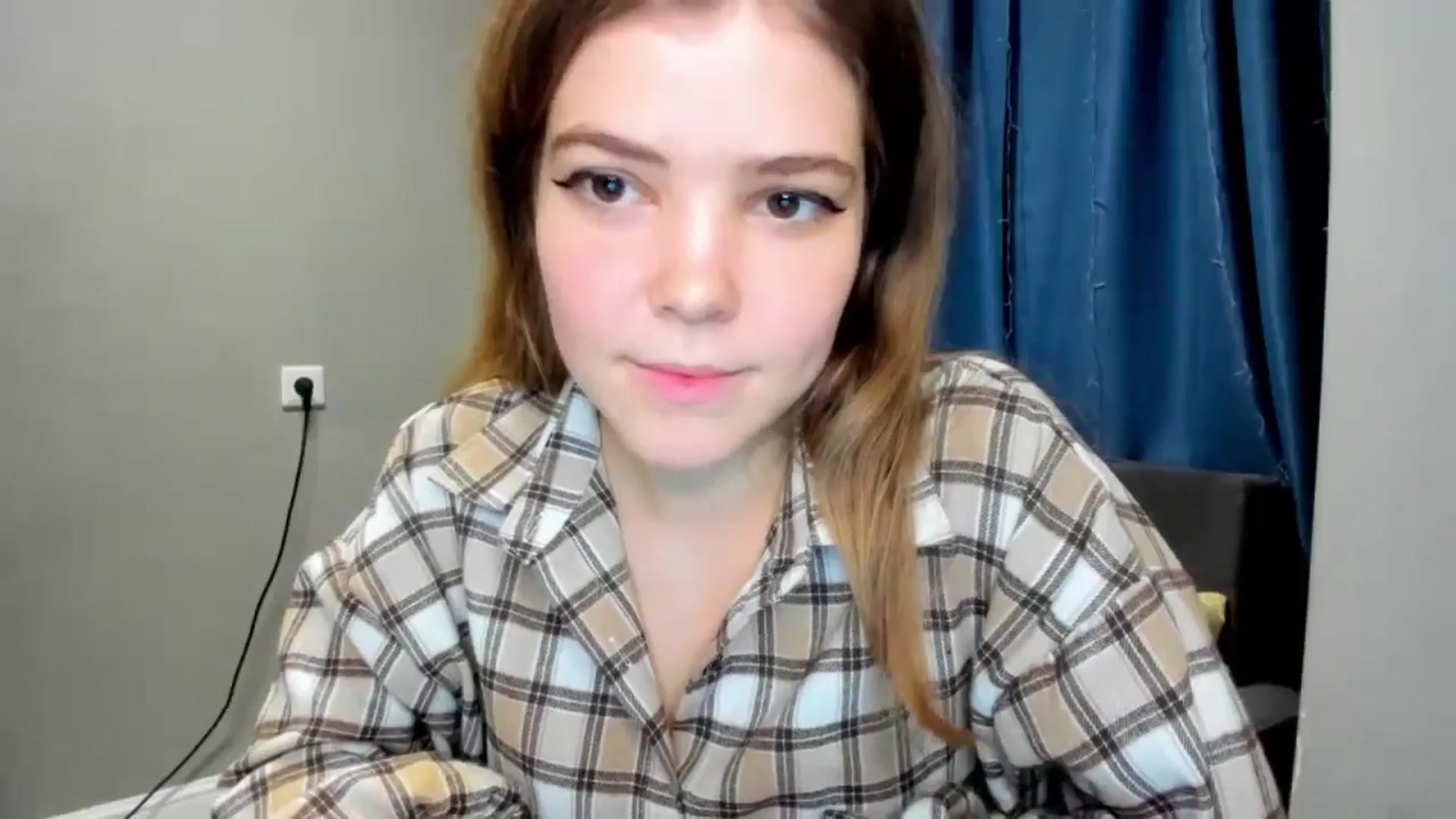 Gallery image thumbnail from EffyShy's myfreecams stream on, 12/10/2024, 19:59 image 14 of 20