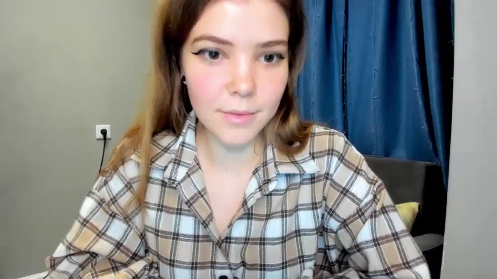Gallery image thumbnail from EffyShy's myfreecams stream on, 12/10/2024, 21:58 image 2 of 20