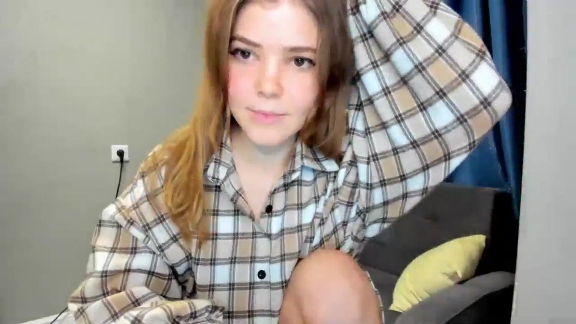 Gallery image thumbnail from EffyShy's myfreecams stream on, 12/10/2024, 22:11 image 6 of 20