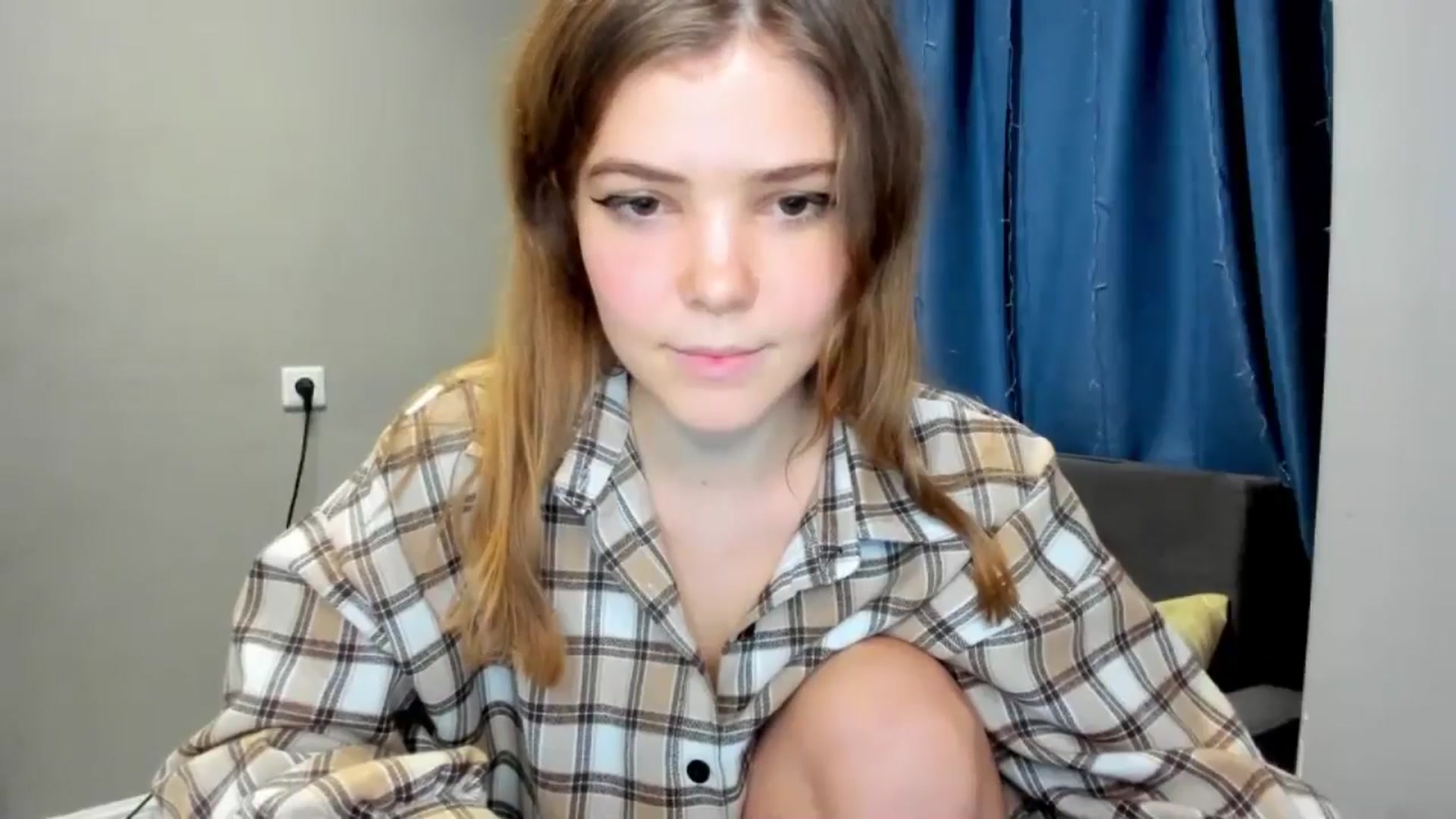 Gallery image thumbnail from EffyShy's myfreecams stream on, 12/10/2024, 22:11 image 7 of 20
