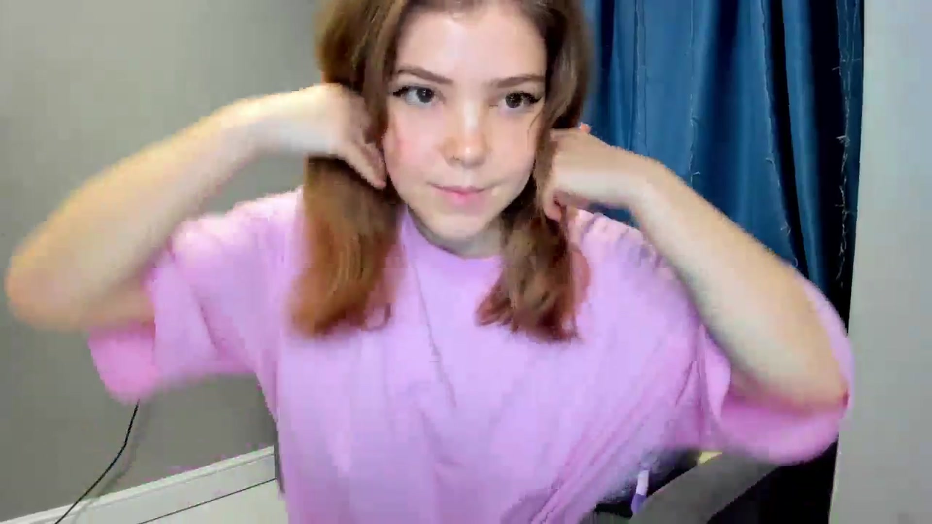 Gallery image thumbnail from EffyShy's myfreecams stream on, 12/13/2024, 19:20 image 13 of 20